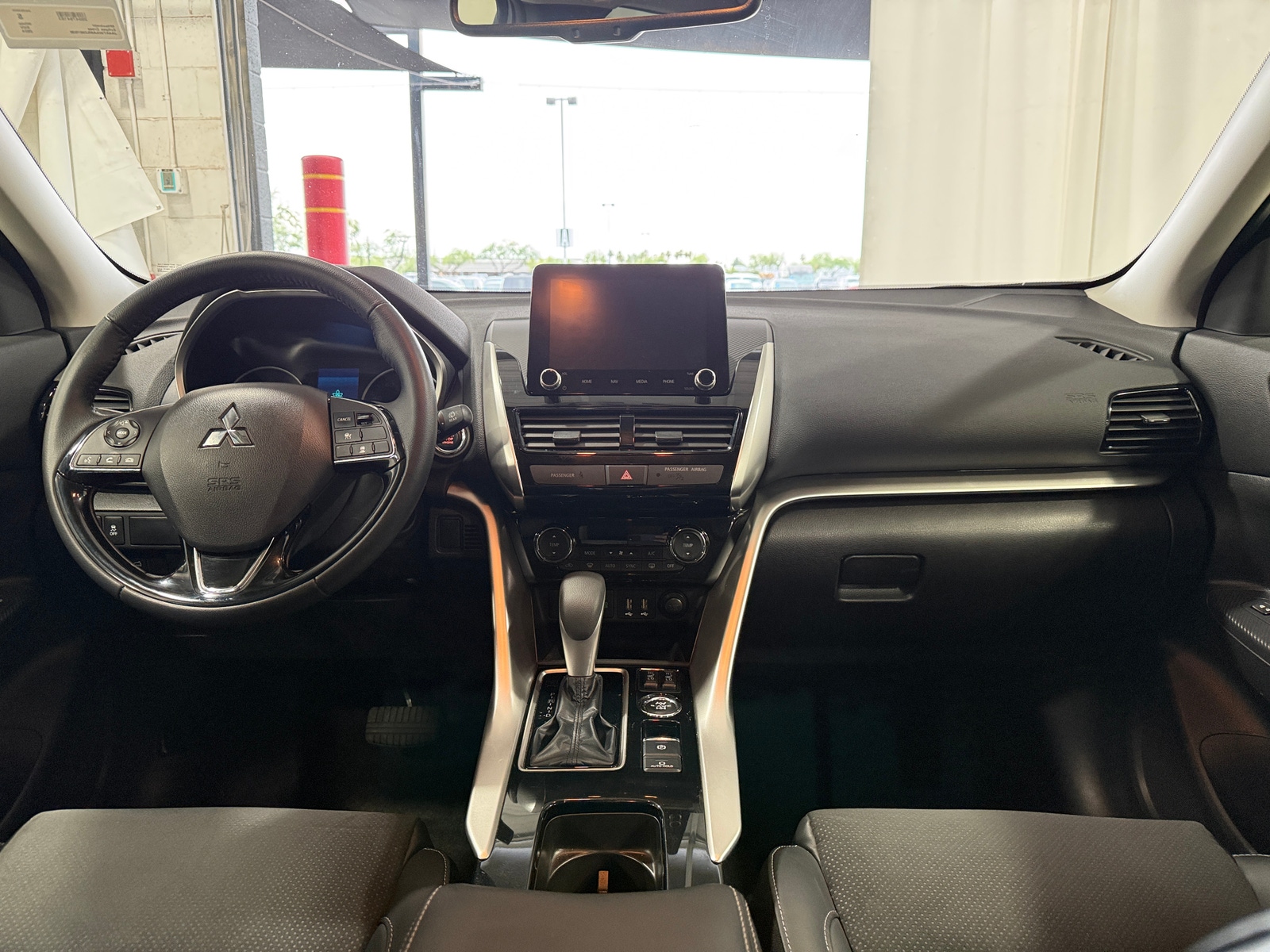 Thumbnail: 2024 Mitsubishi Eclipse Cross - 3
