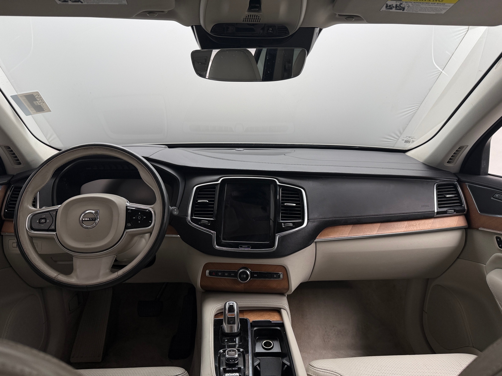 Thumbnail: 2016 Volvo XC90 - 2