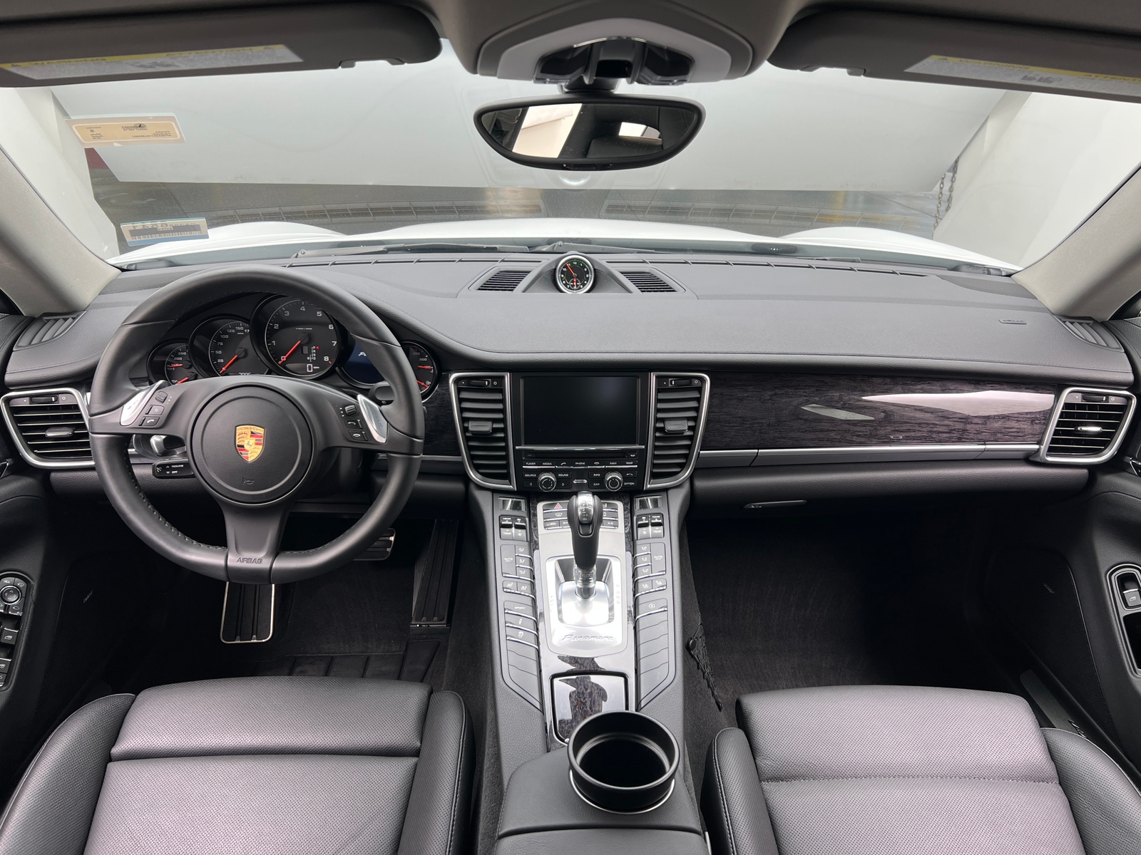 Thumbnail: 2016 Porsche Panamera - 2