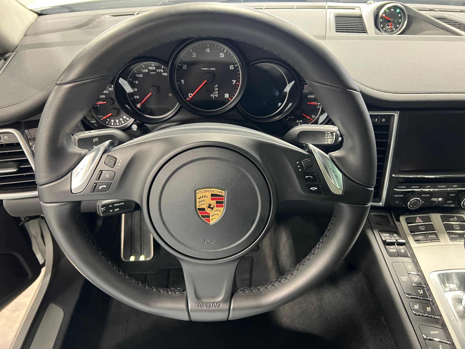Thumbnail: 2016 Porsche Panamera - 4