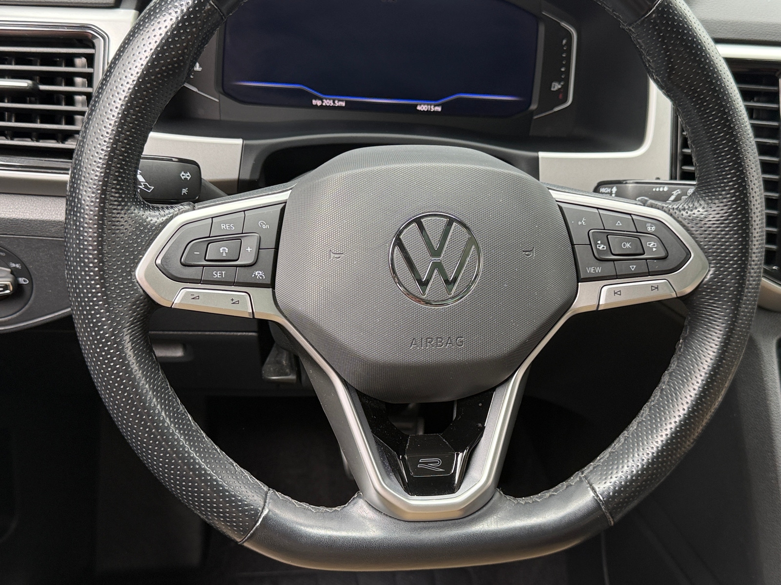 Thumbnail: 2022 Volkswagen Atlas - 4