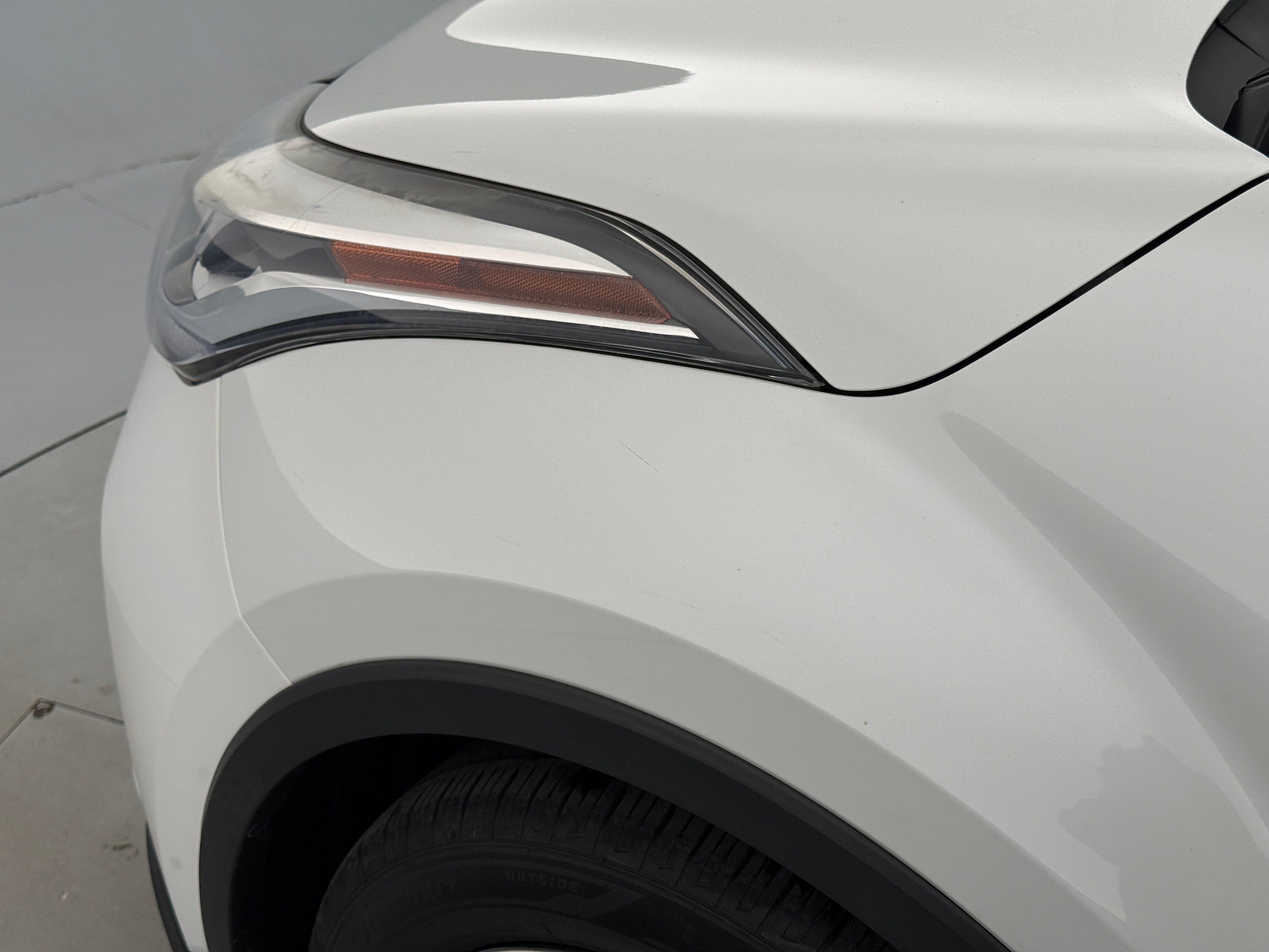 2021 Toyota C-HR LE - Photo 16