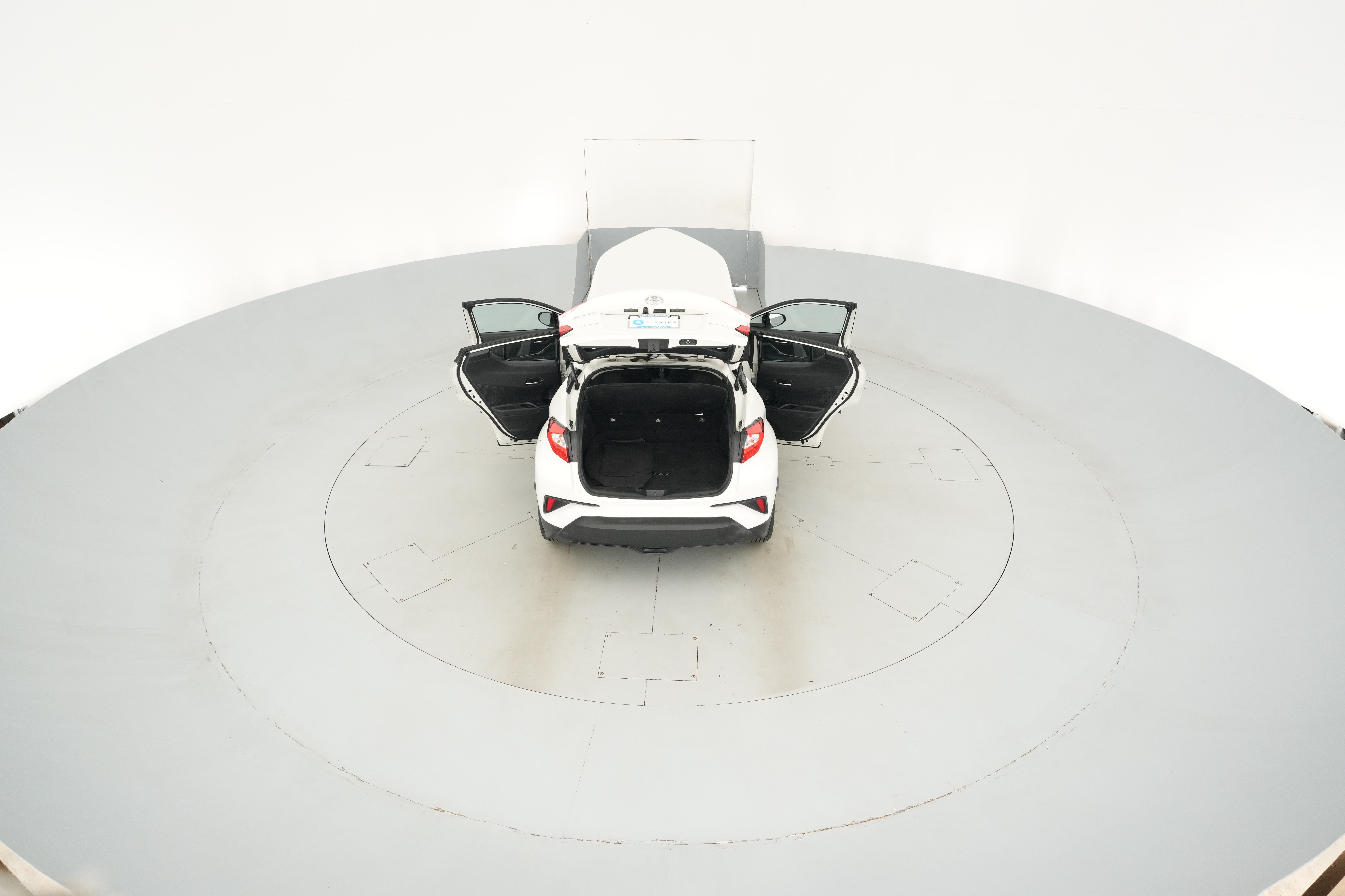 2021 Toyota C-HR LE - Photo 44