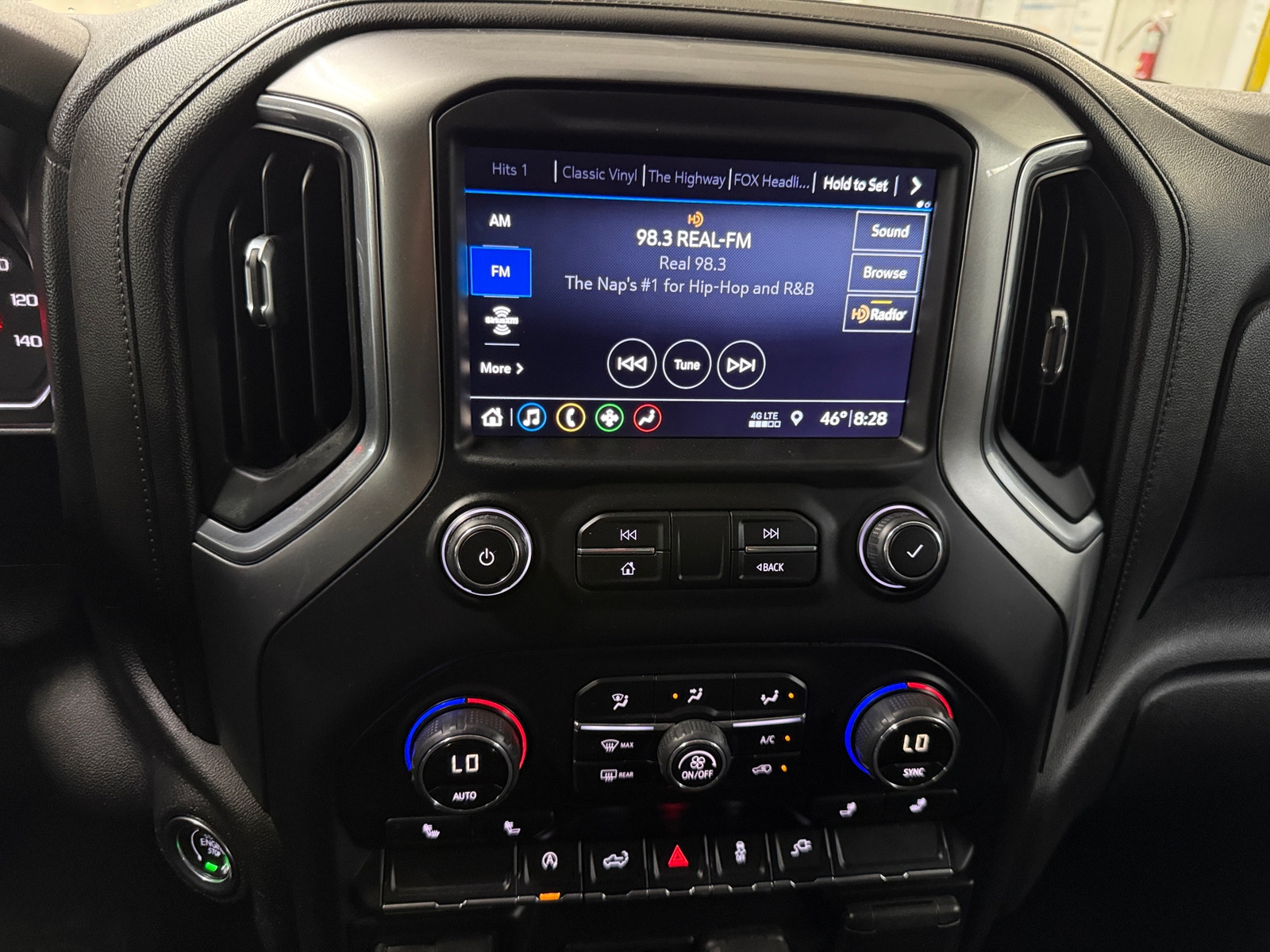 Thumbnail: 2019 Chevrolet Silverado 1500 - 4