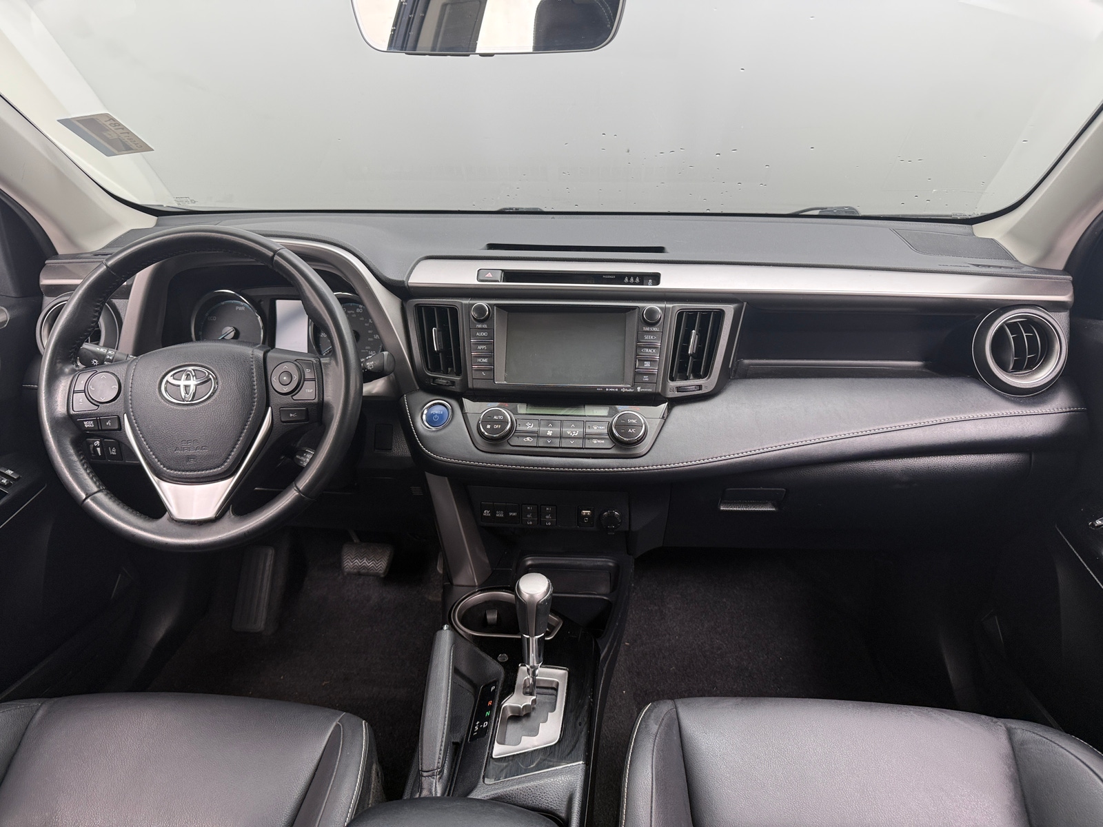 Thumbnail: 2018 Toyota RAV4 - 2