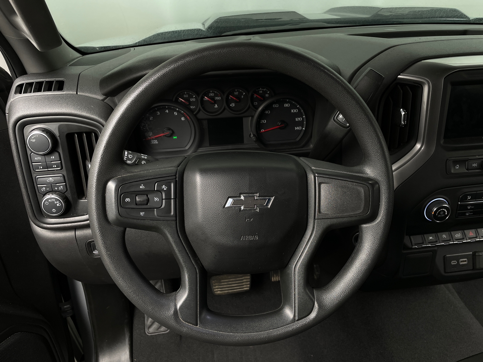 Thumbnail: 2024 Chevrolet Silverado 1500 - 5