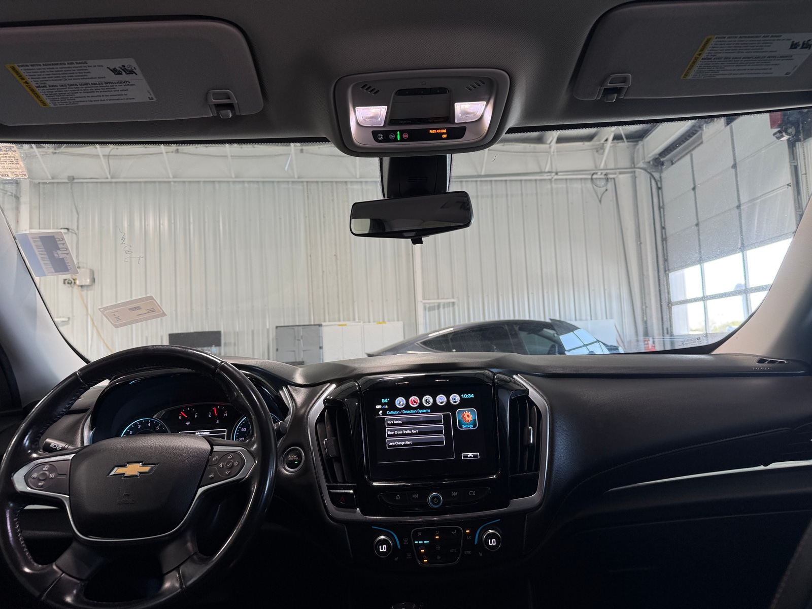 Thumbnail: 2018 Chevrolet Traverse - 2