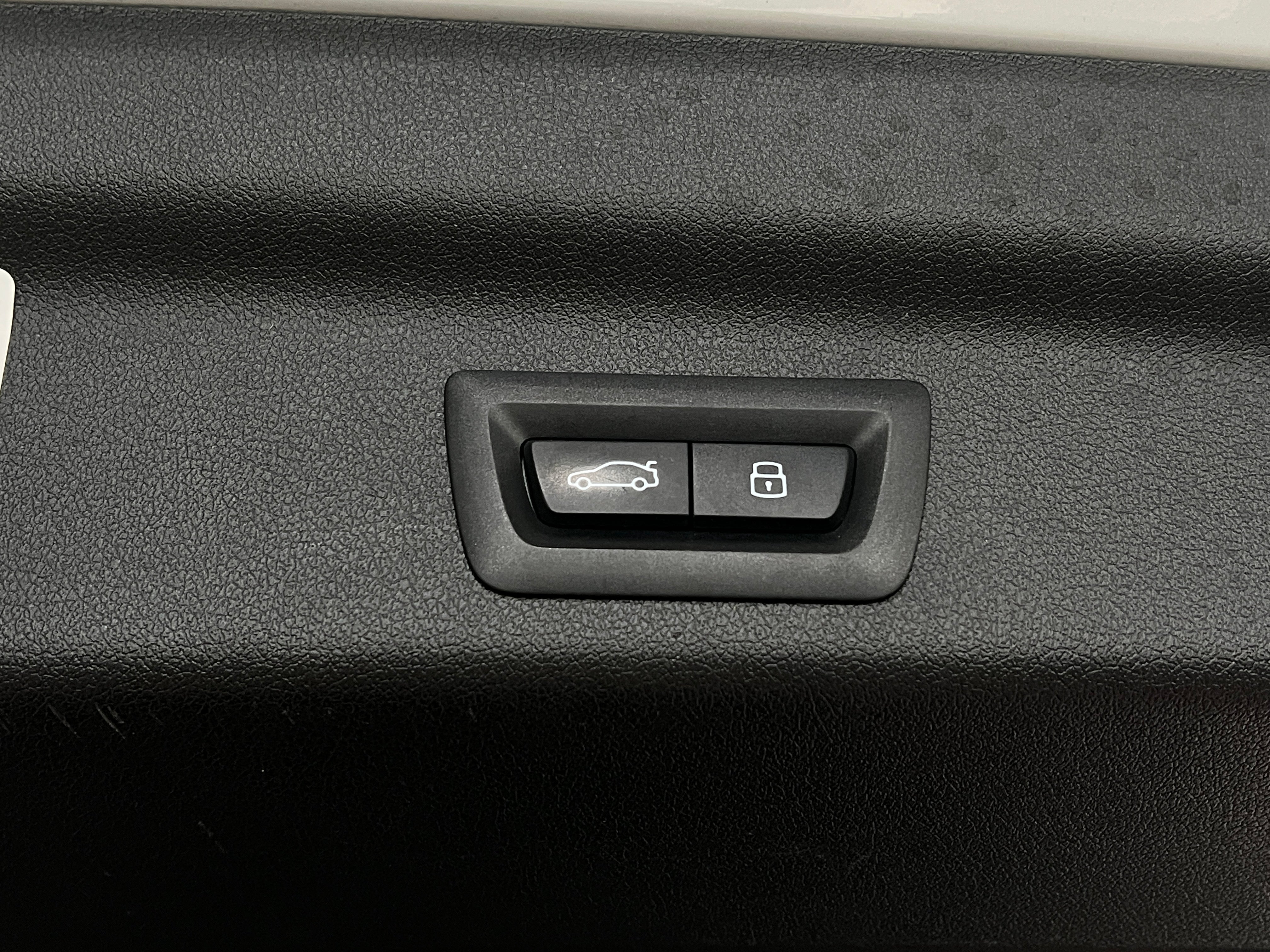 2026 BMW X1 28i - Photo 17