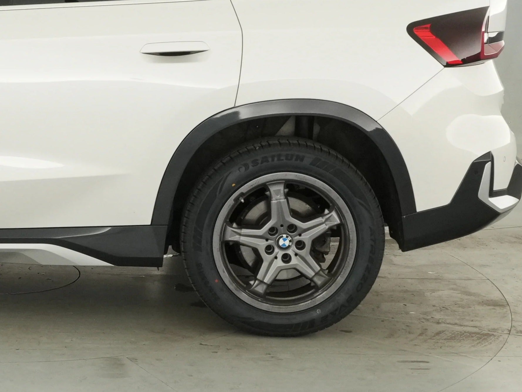 2026 BMW X1 28i - Photo 18
