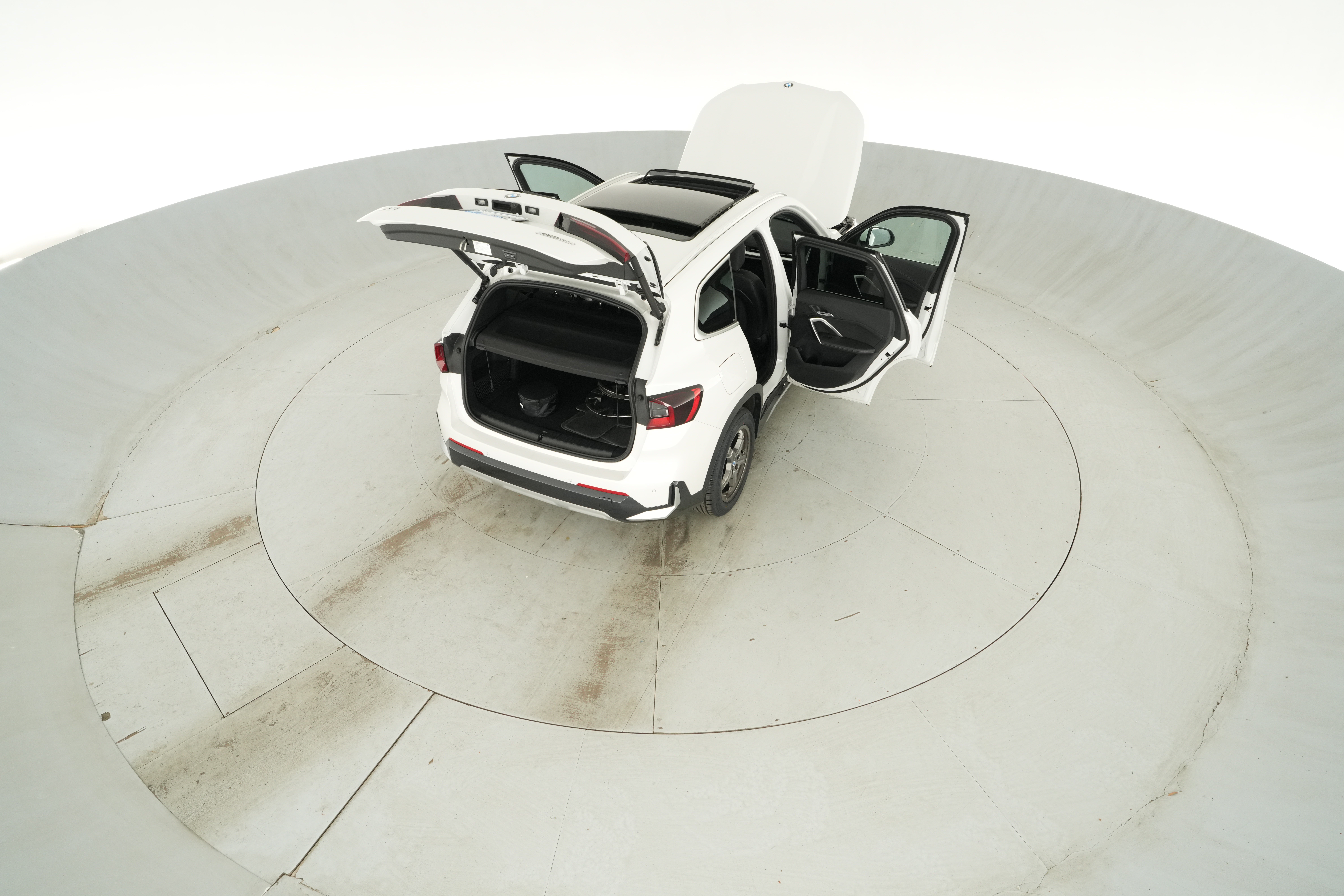 2026 BMW X1 28i - Photo 47
