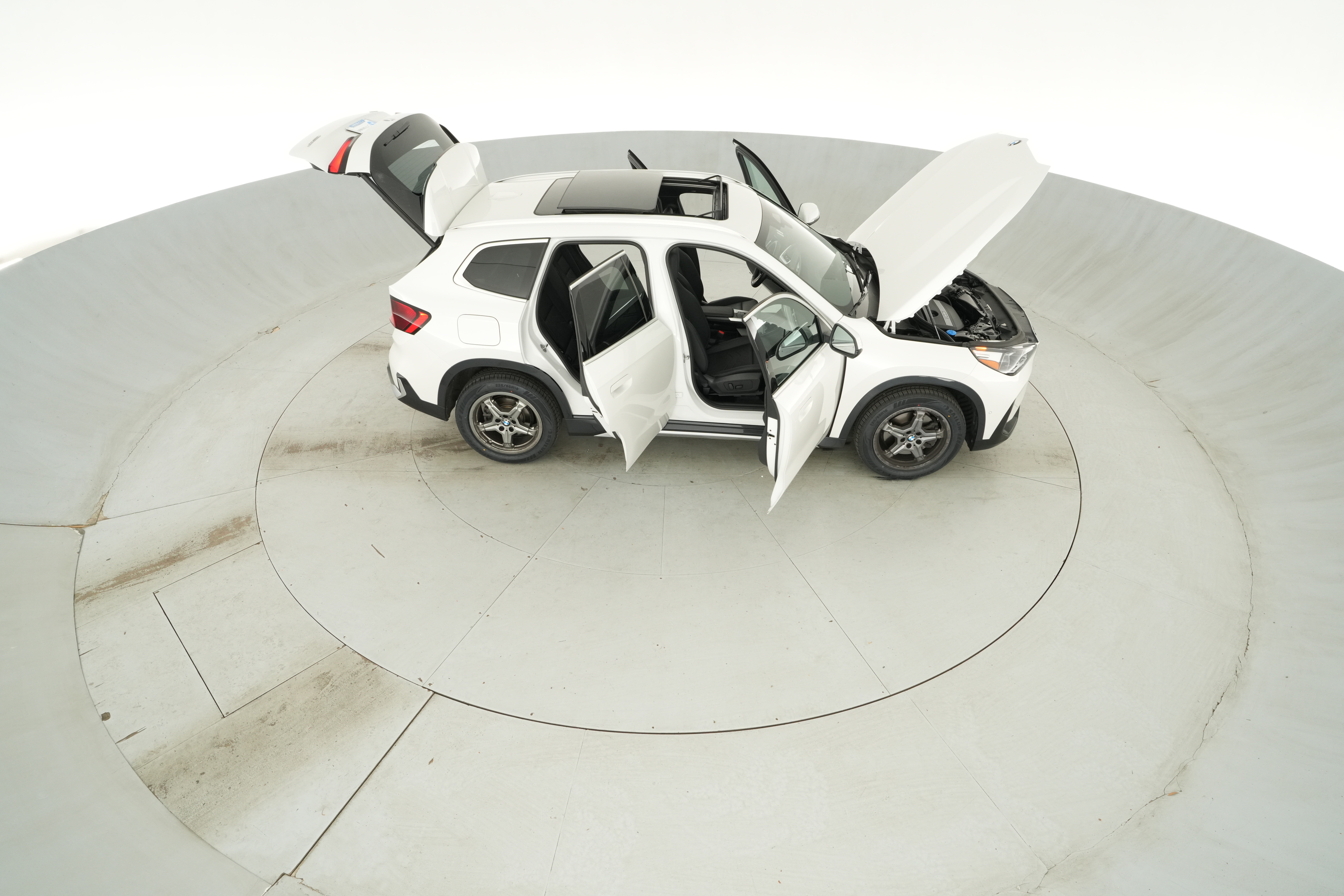 2026 BMW X1 28i - Photo 50