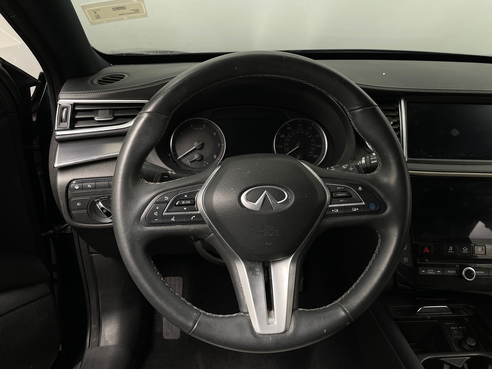 Thumbnail: 2023 INFINITI QX55 - 4