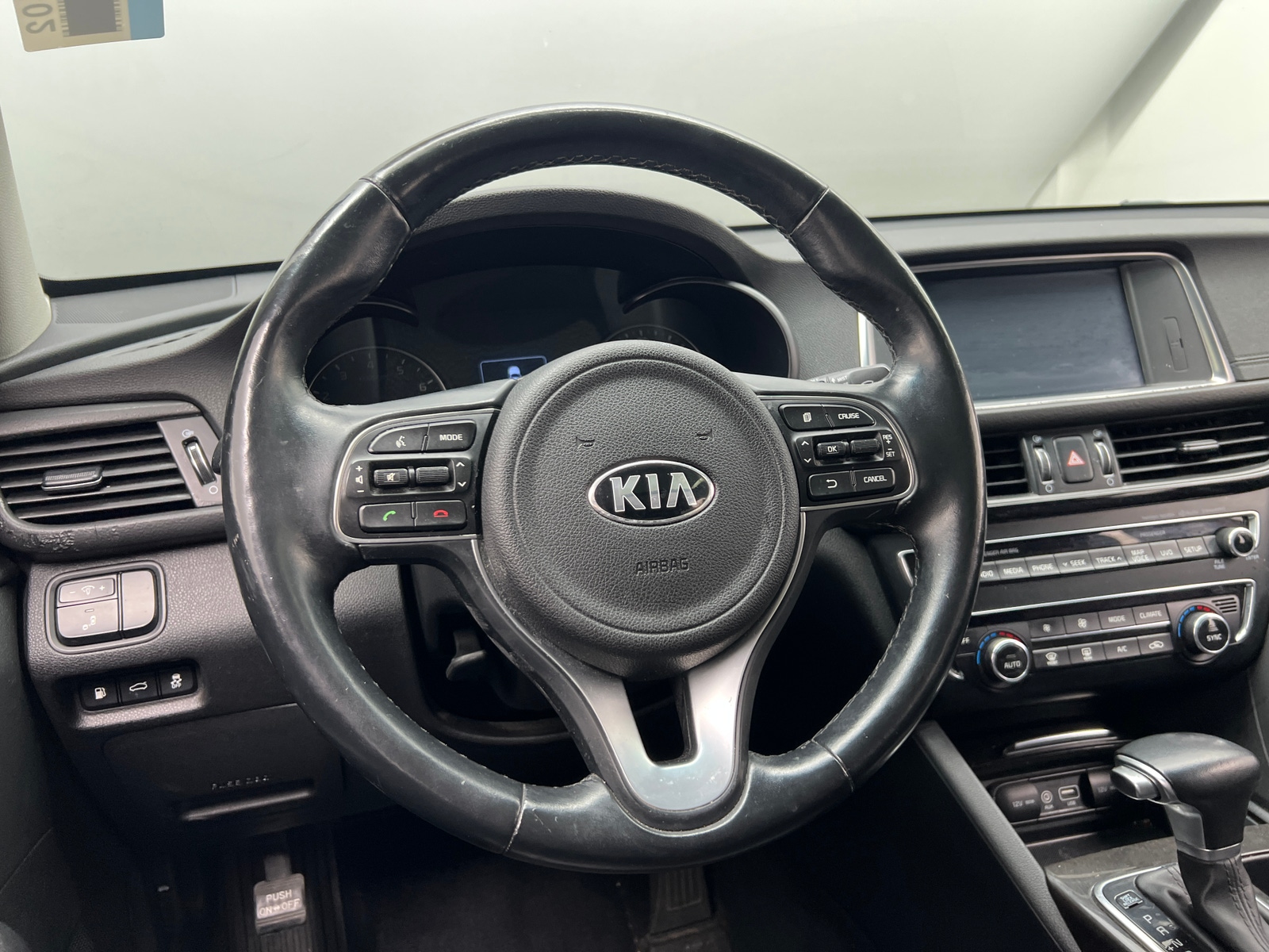 Thumbnail: 2016 Kia Optima - 4