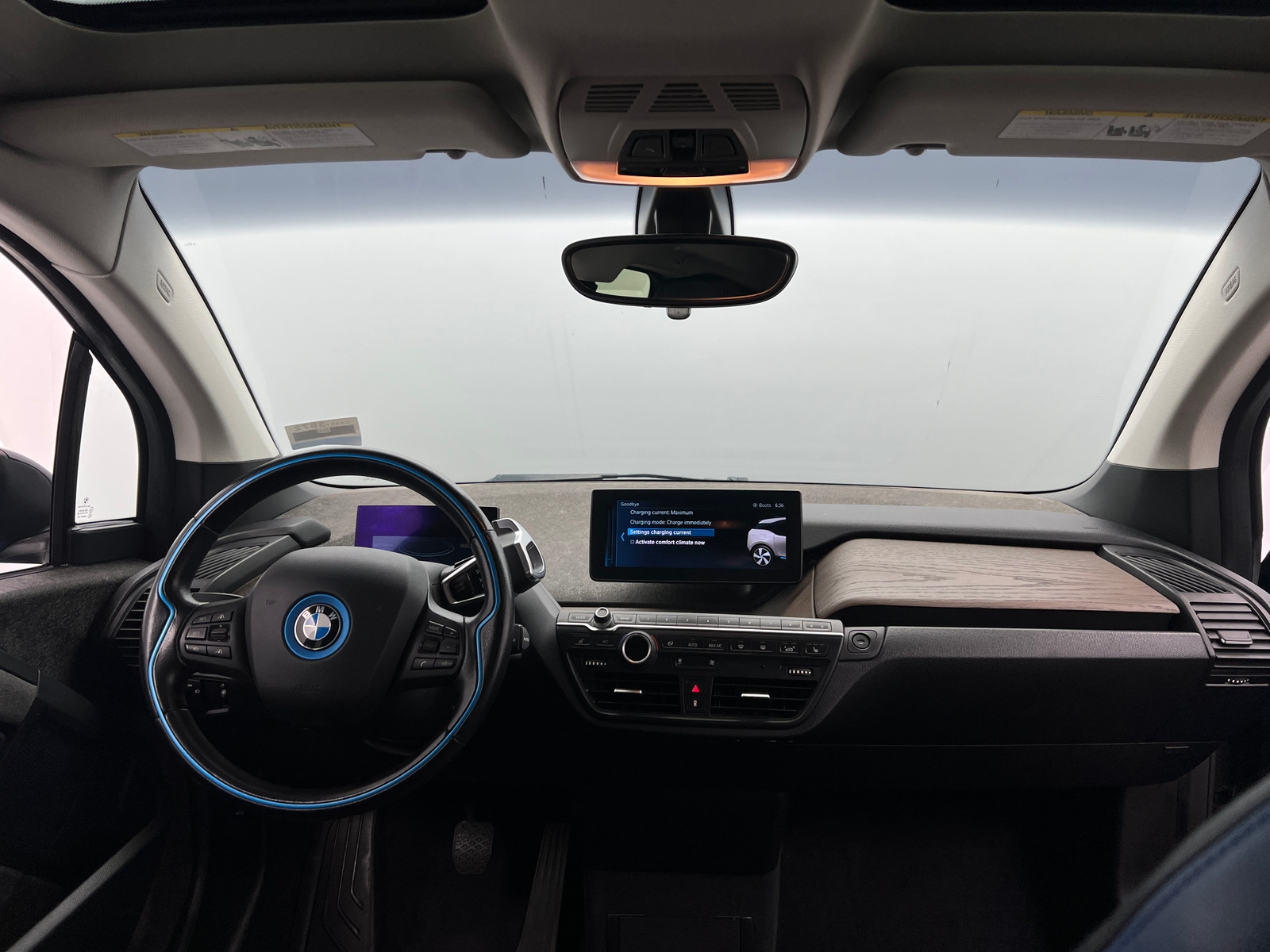 Thumbnail: 2018 BMW i3 - 2