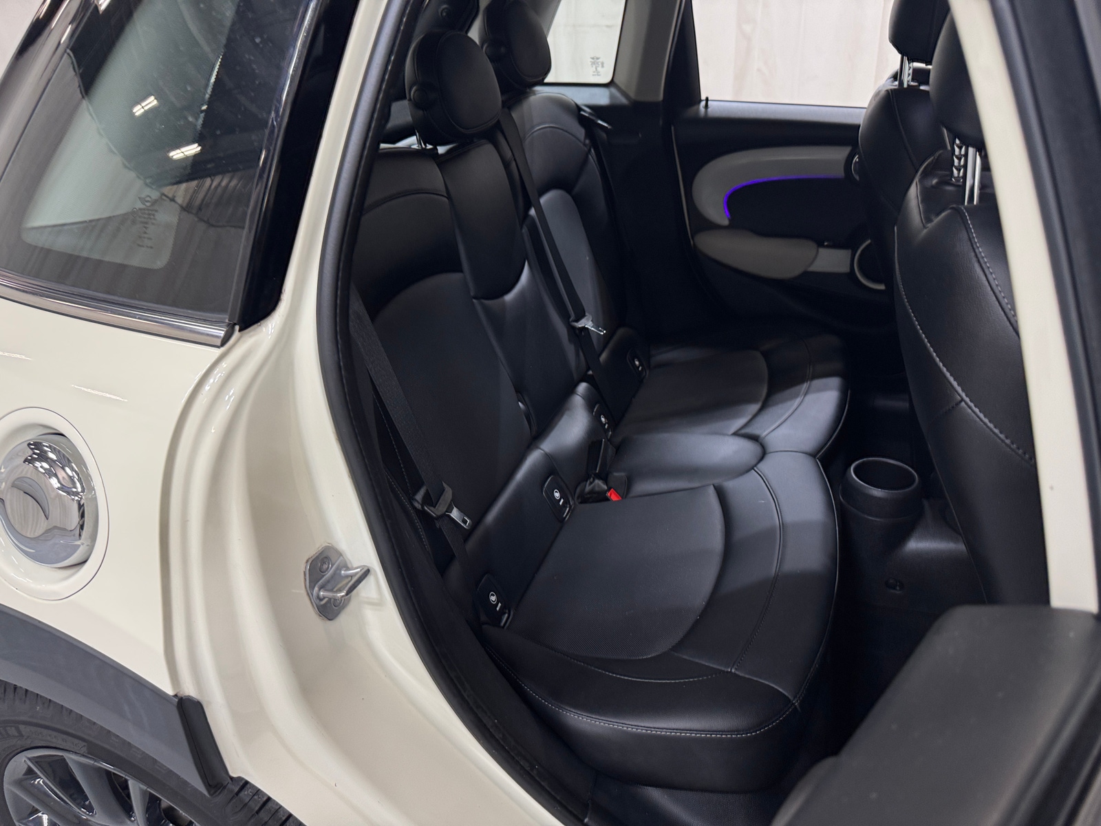 Thumbnail: 2018 MINI Cooper Hardtop - 5
