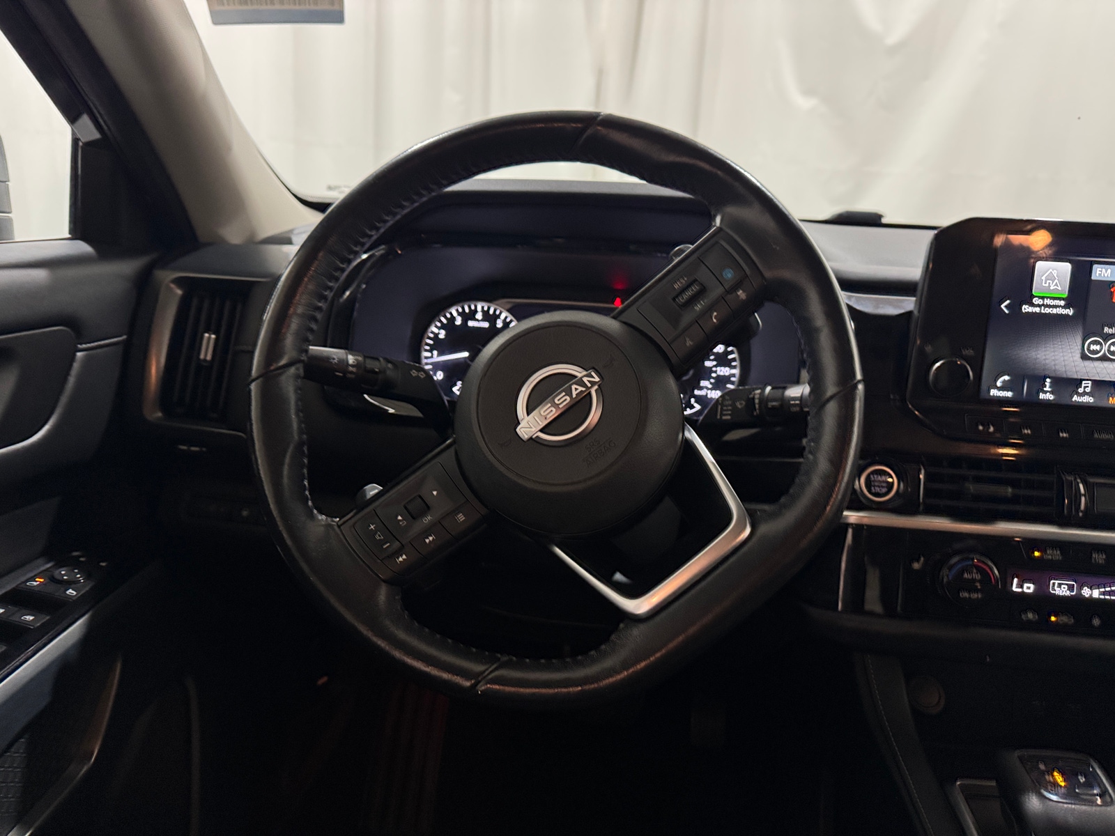 Thumbnail: 2022 Nissan Pathfinder - 4