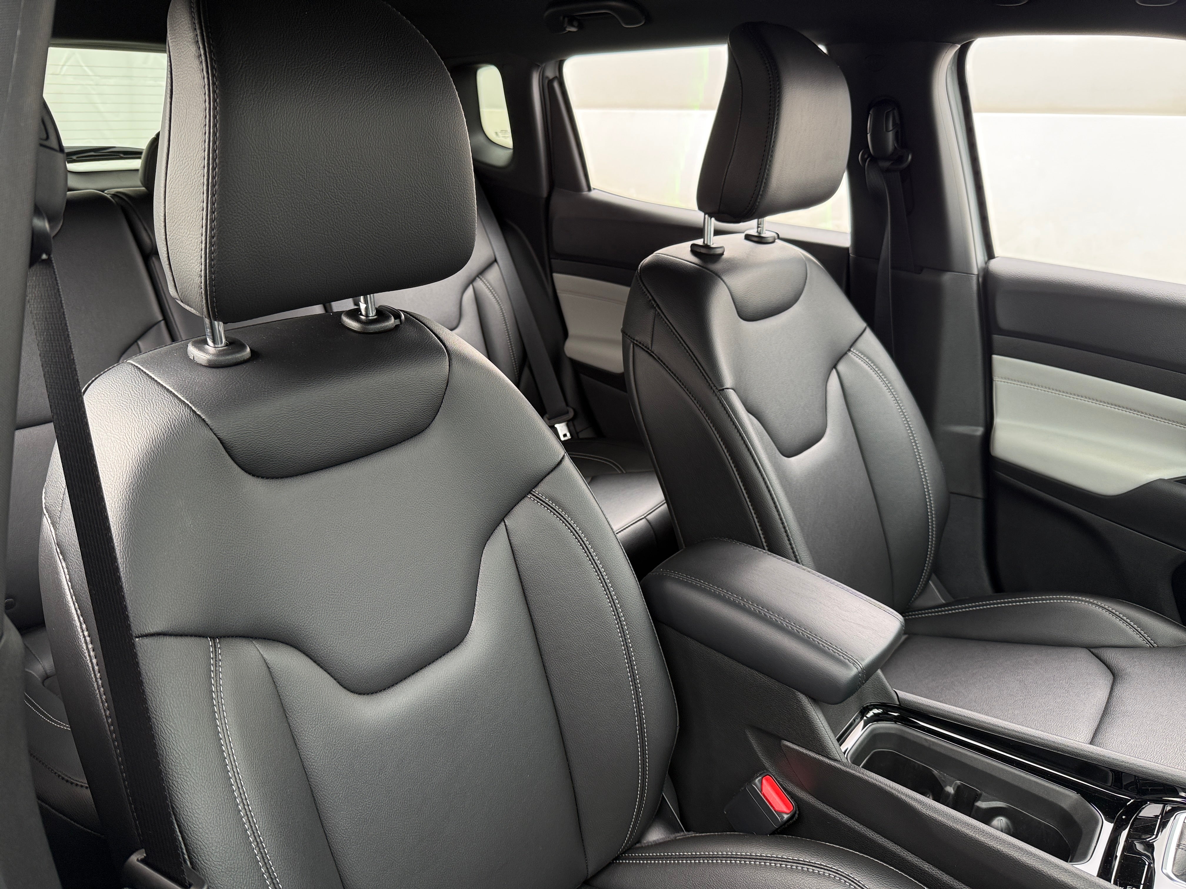 2026 Jeep Compass Limited - Photo 1