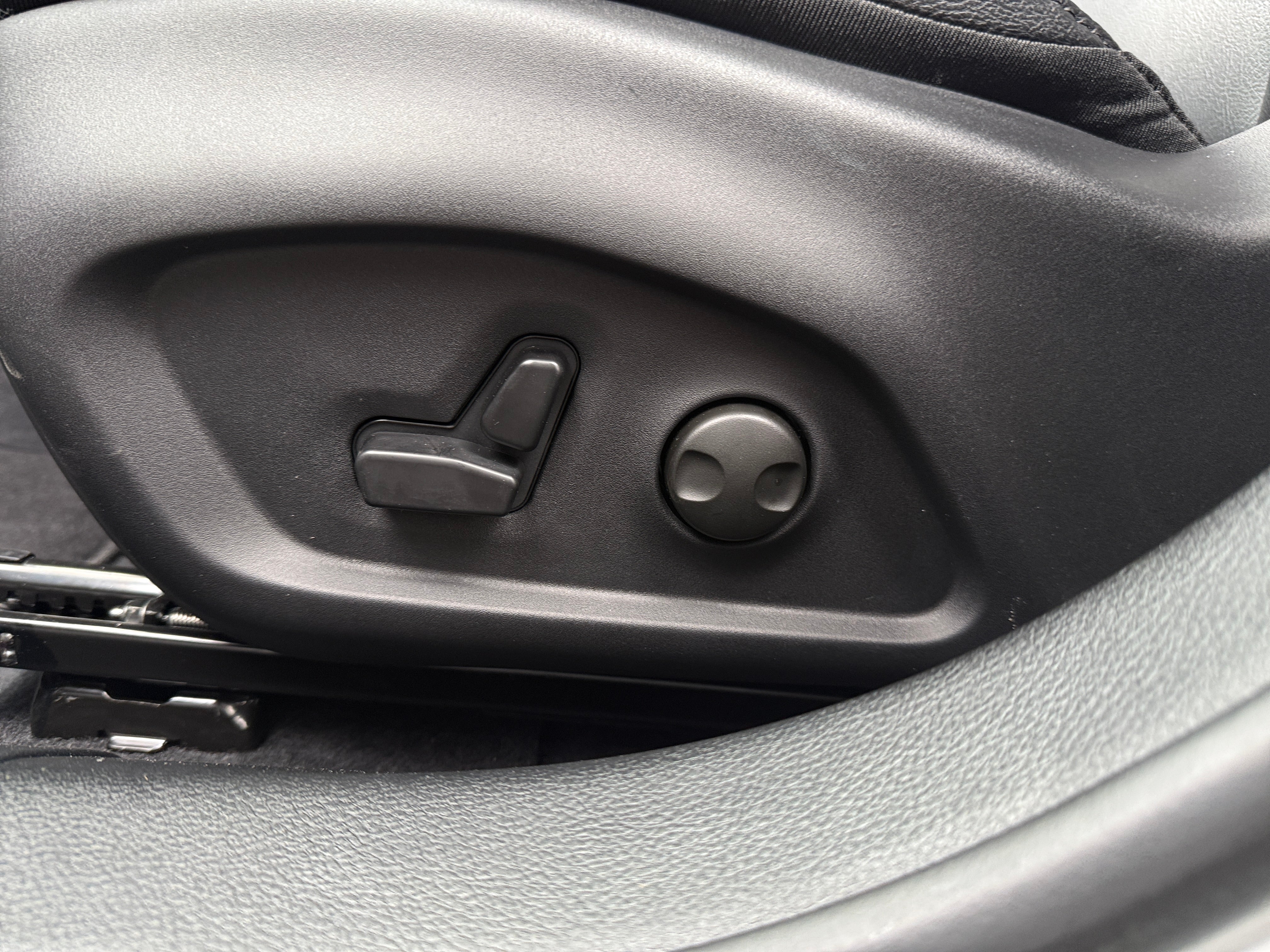 2026 Jeep Compass Limited - Photo 9