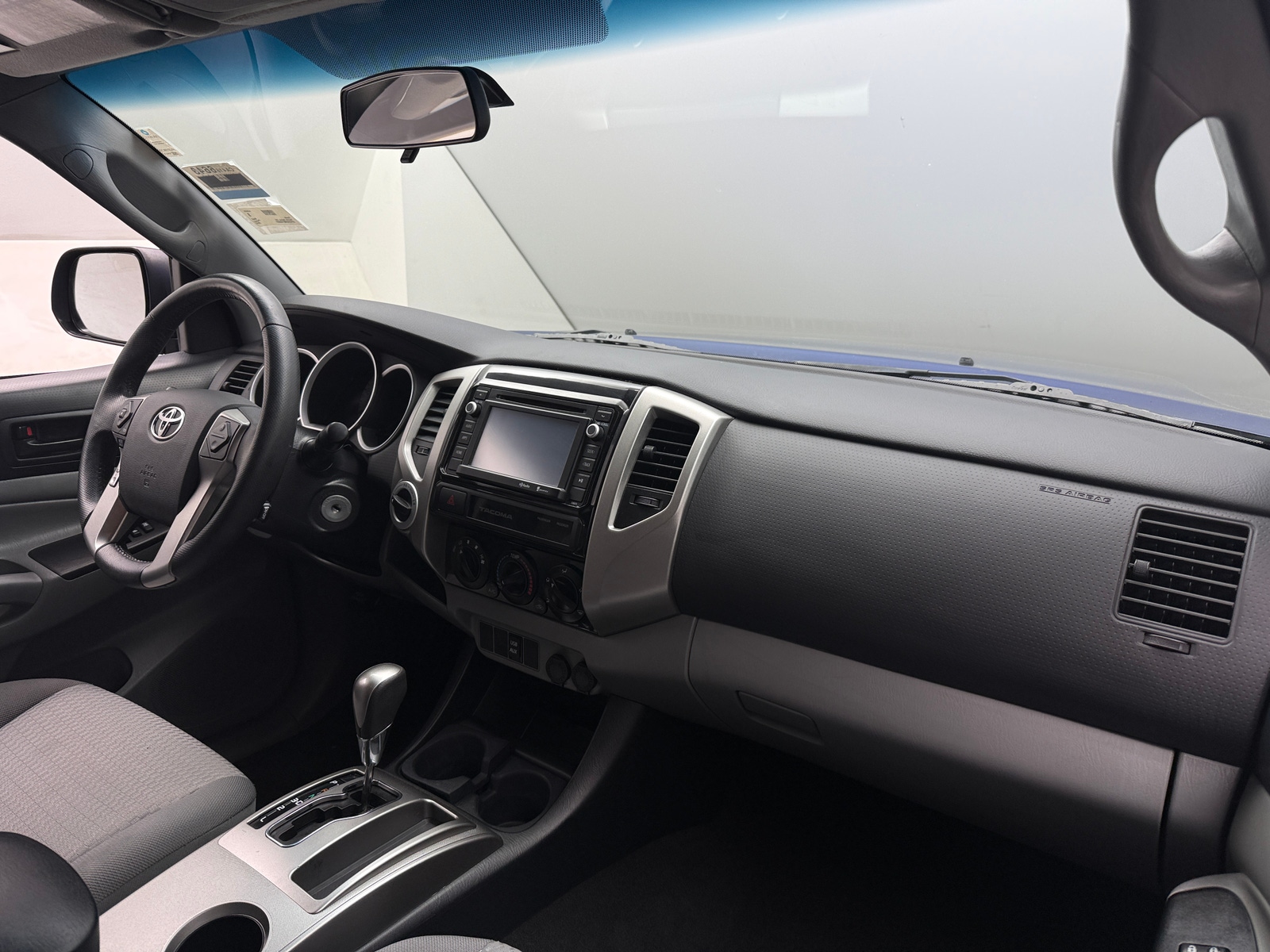 Thumbnail: 2015 Toyota Tacoma - 3