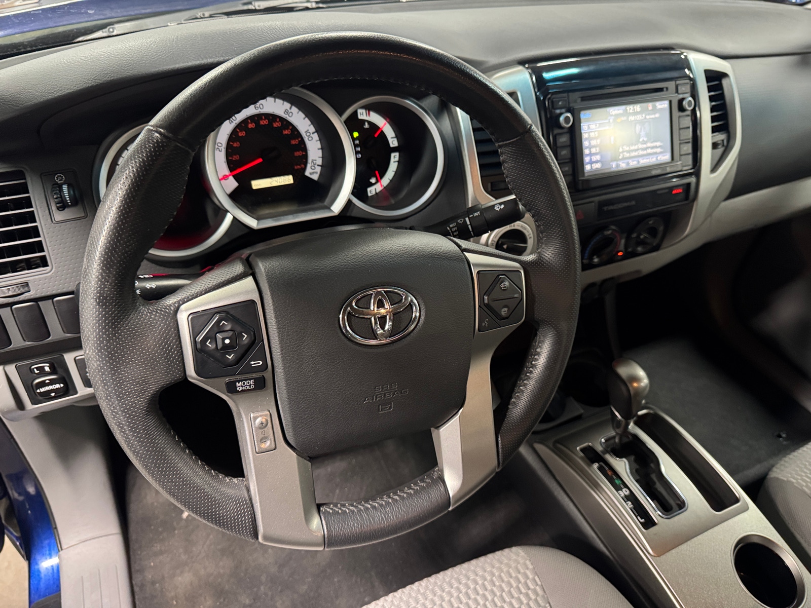 Thumbnail: 2015 Toyota Tacoma - 5