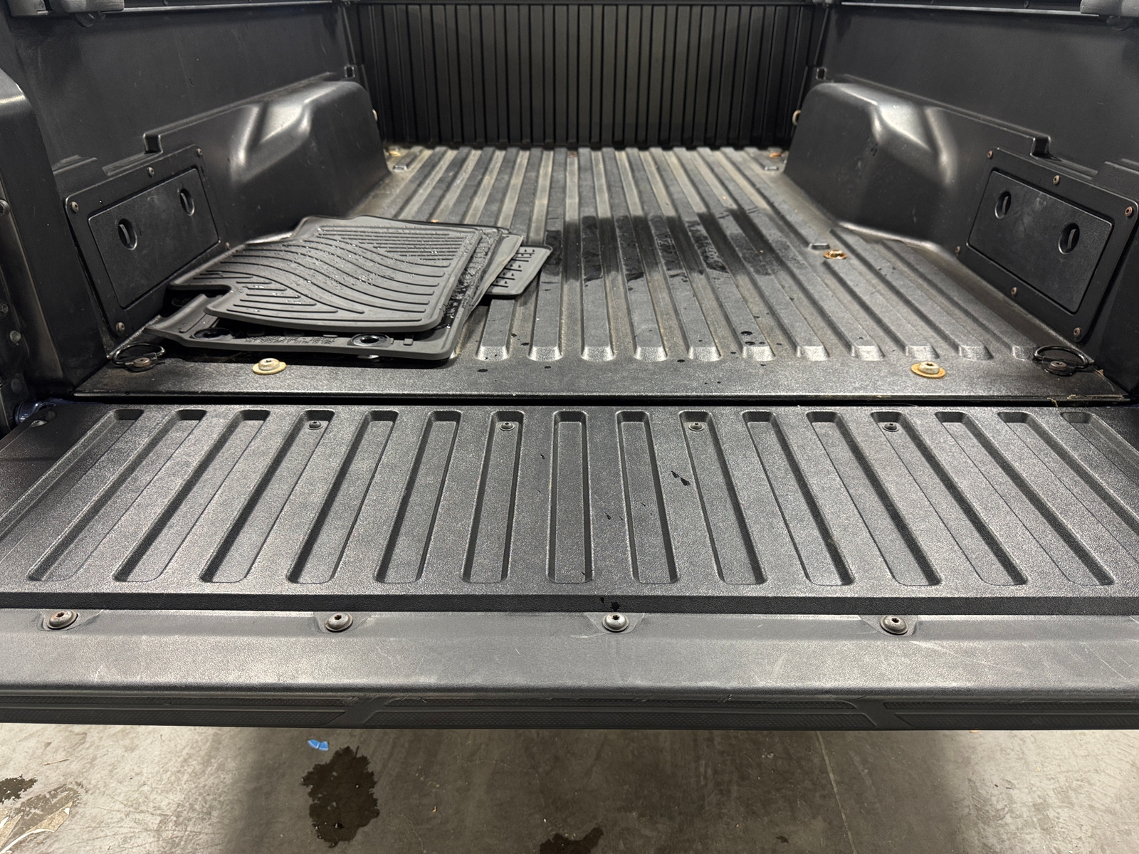 Thumbnail: 2015 Toyota Tacoma - 7