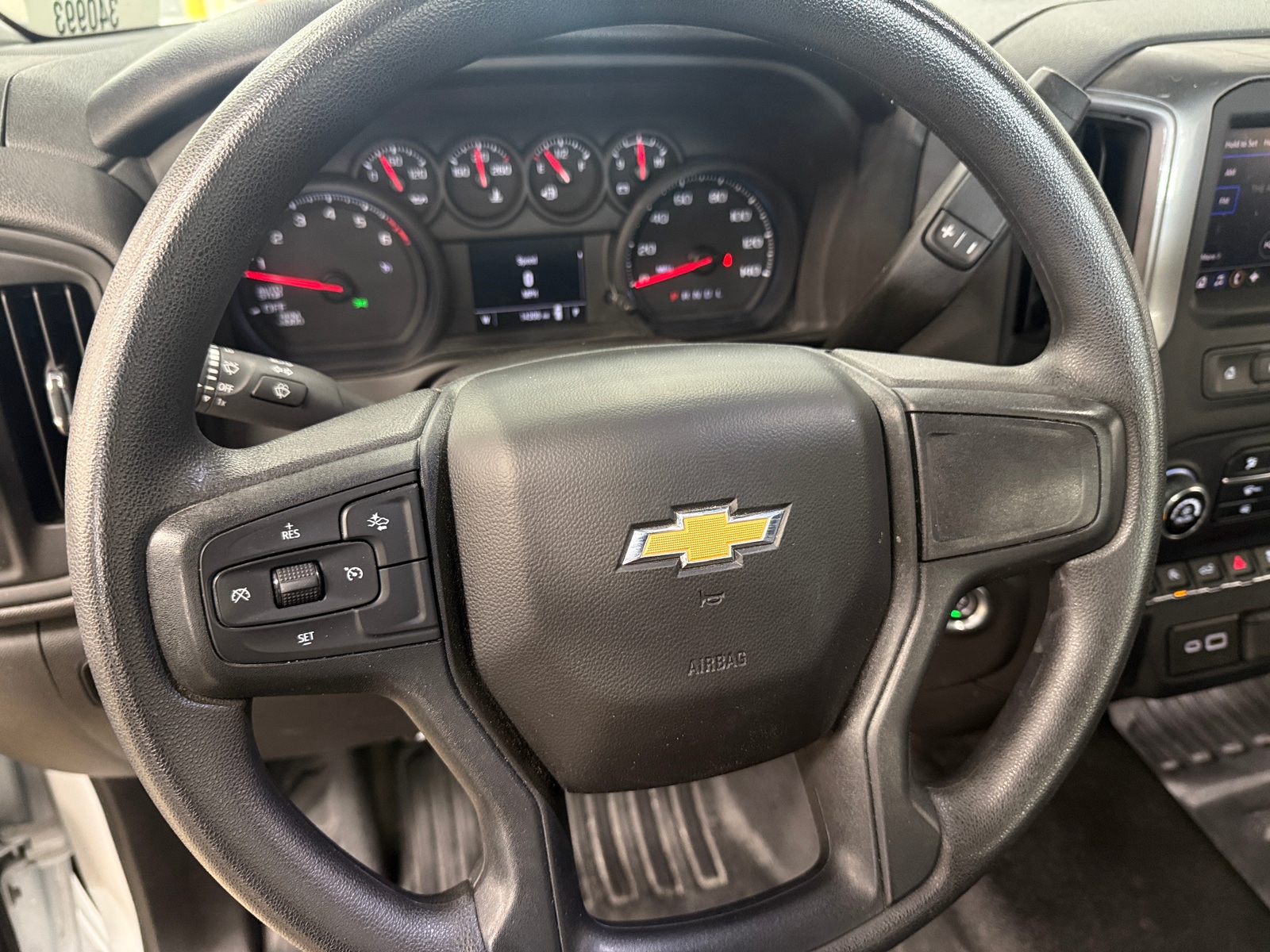 Thumbnail: 2025 Chevrolet Silverado 1500 - 5