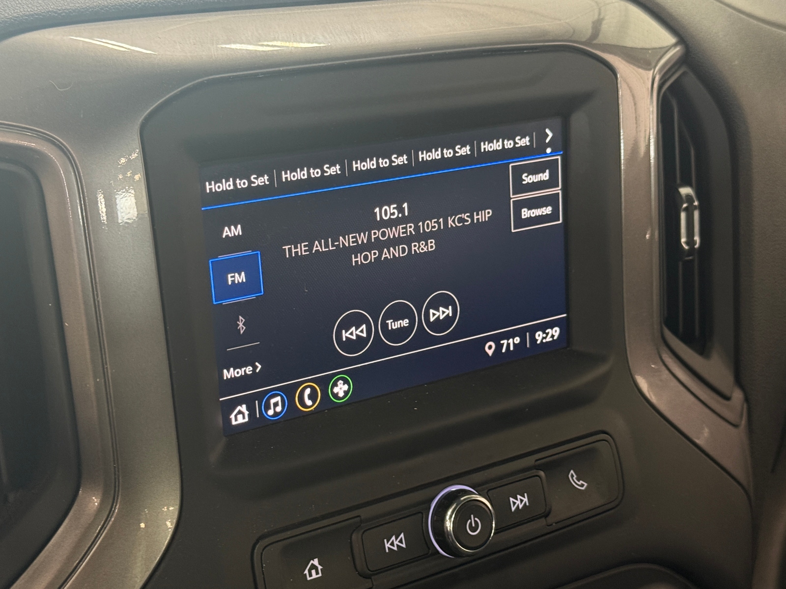 Thumbnail: 2025 Chevrolet Silverado 1500 - 4