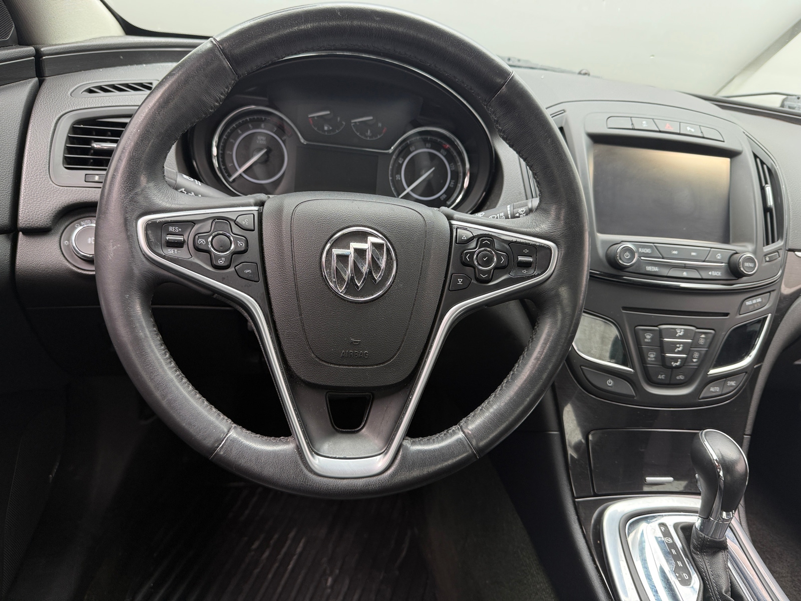 Thumbnail: 2017 Buick Regal - 4