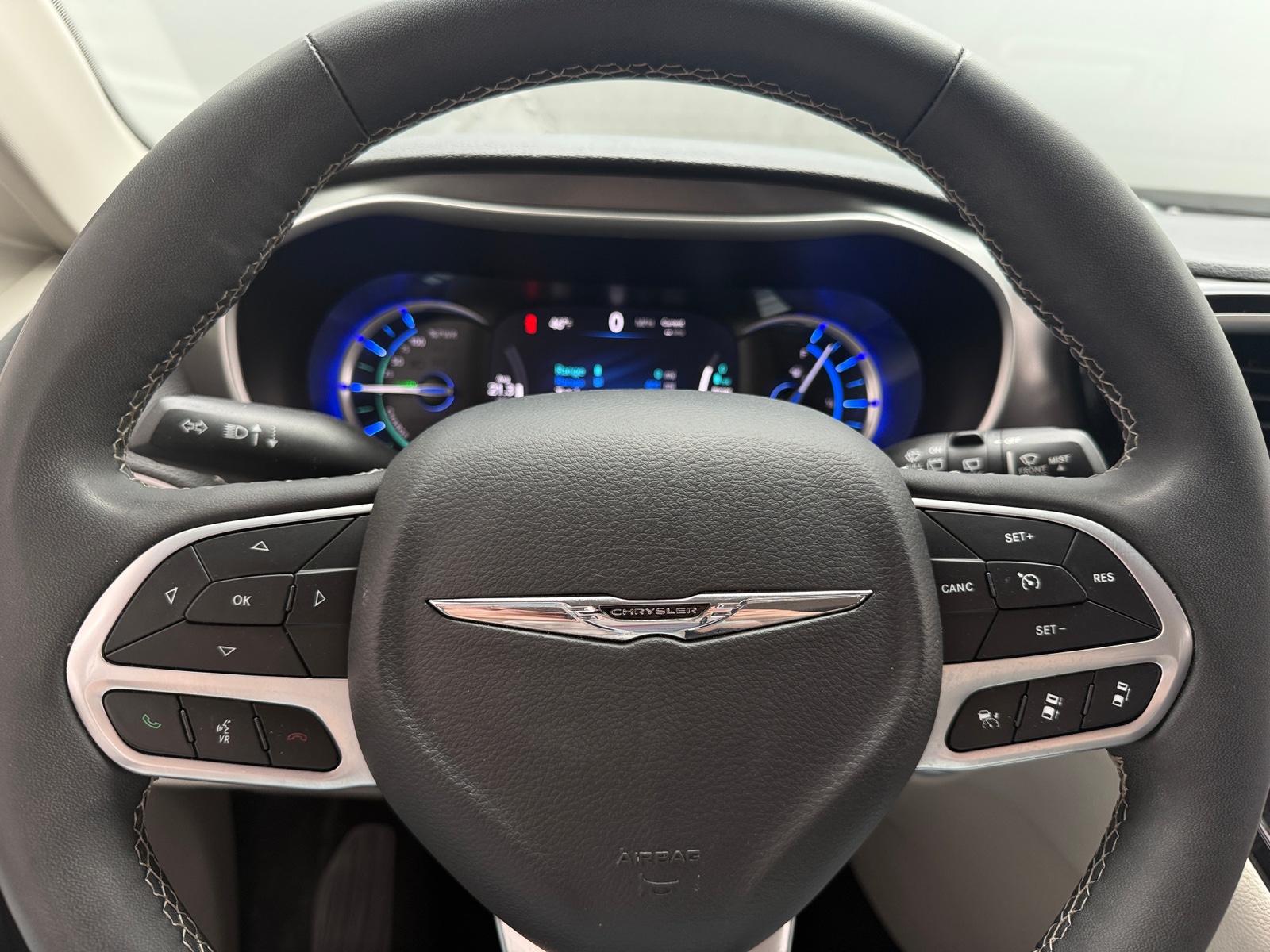 Thumbnail: 2024 Chrysler Pacifica - 4