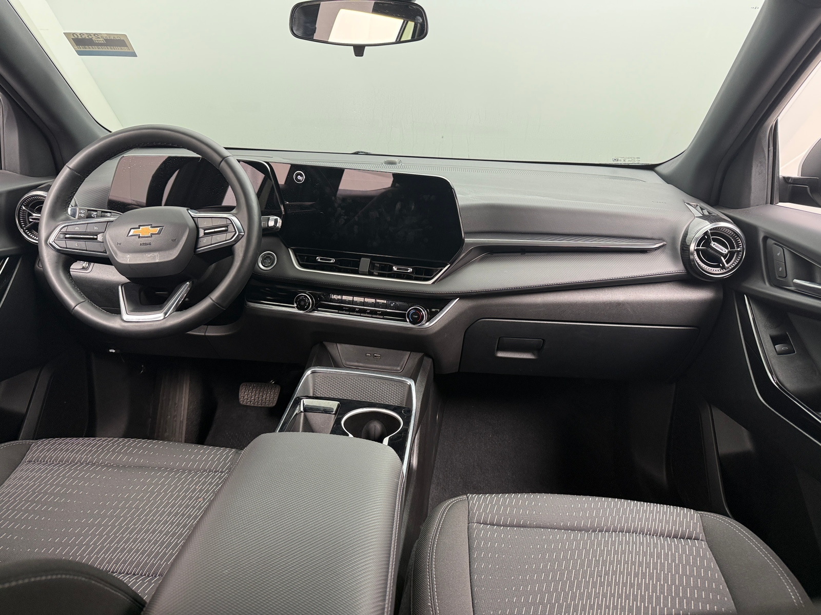 Thumbnail: 2025 Chevrolet Equinox - 3