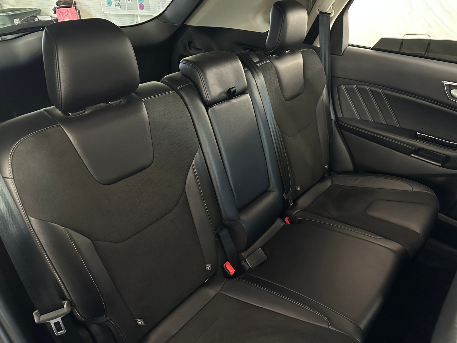 Thumbnail: 2017 Ford Edge - 5