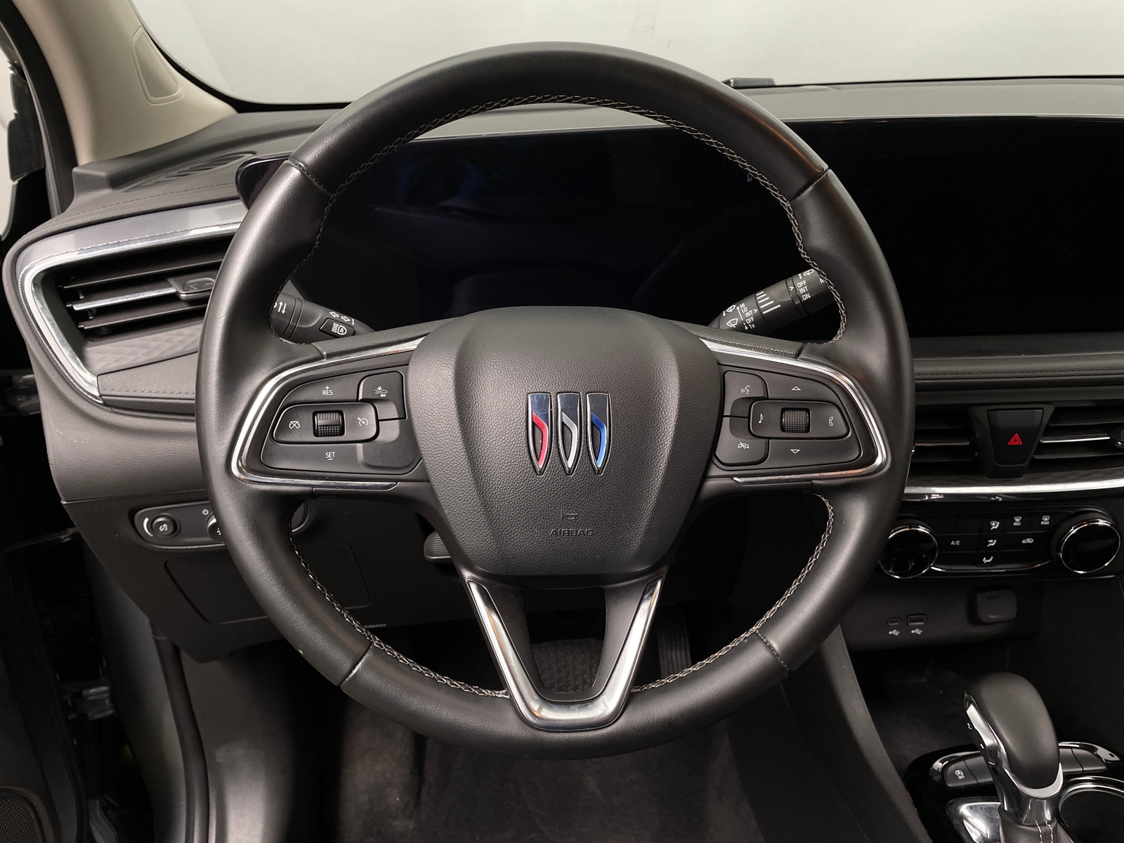 Thumbnail: 2025 Buick Encore GX - 4