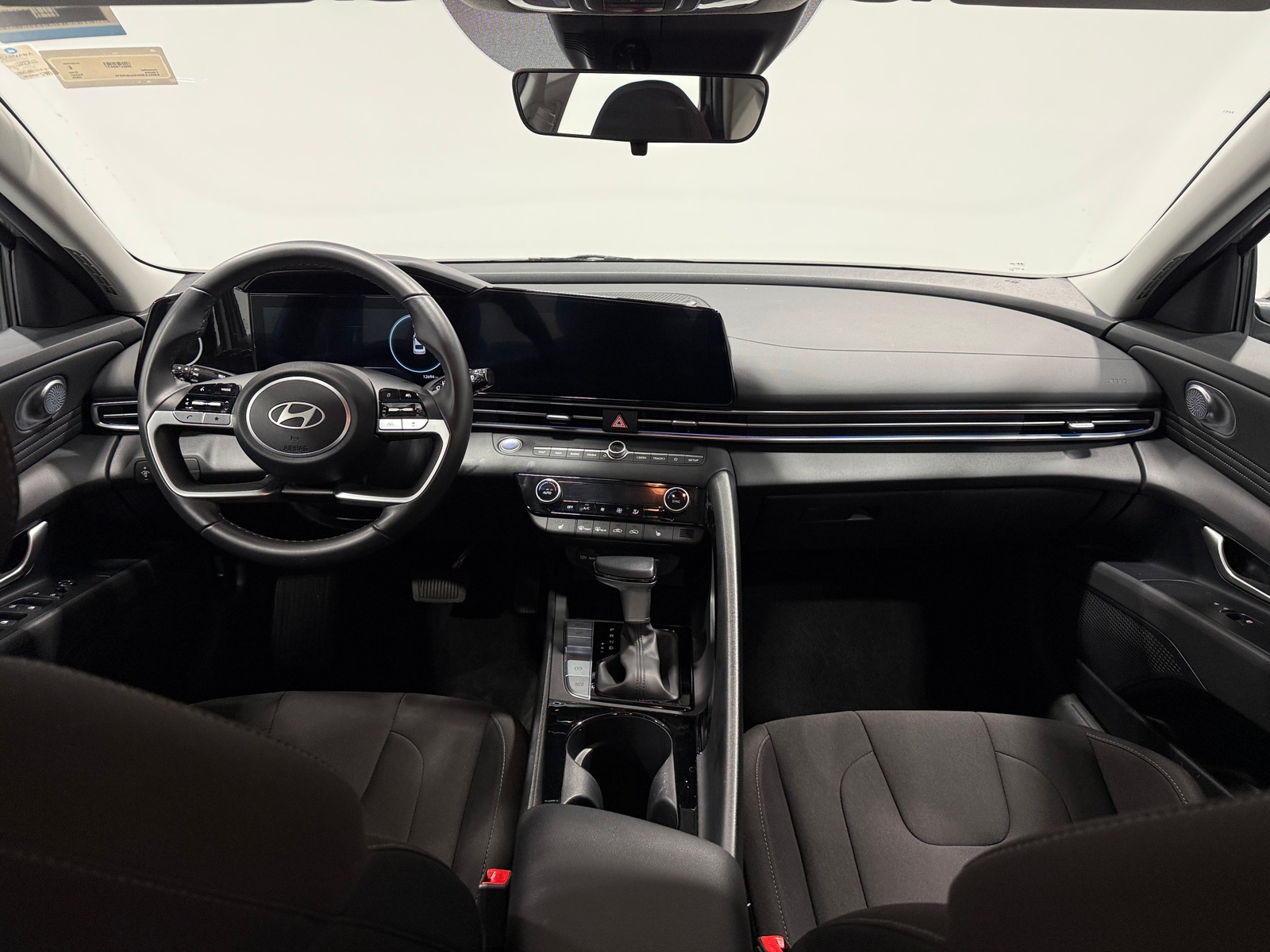 Thumbnail: 2025 Hyundai Elantra - 3