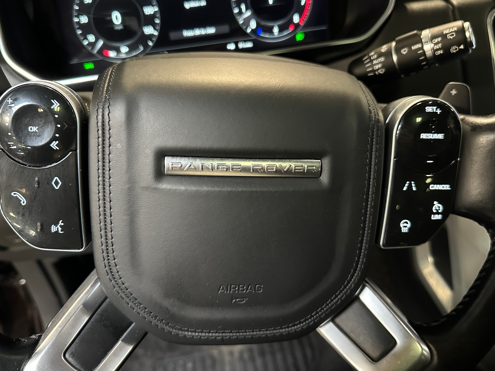 Thumbnail: 2021 Land Rover Range Rover - 4