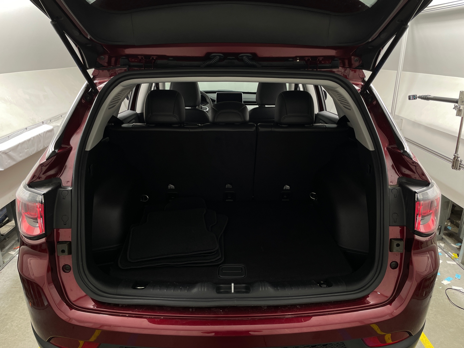 Thumbnail: 2022 Jeep Compass - 6