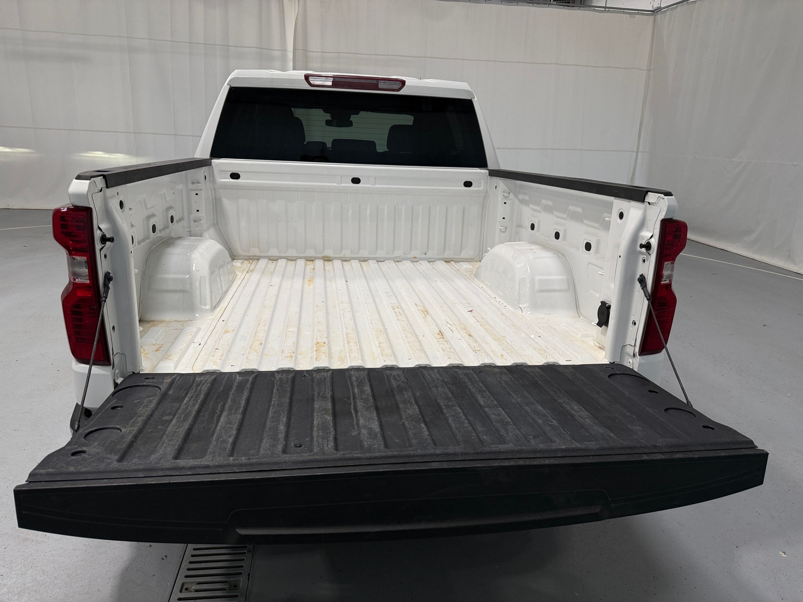 Thumbnail: 2023 Chevrolet Silverado 1500 - 6