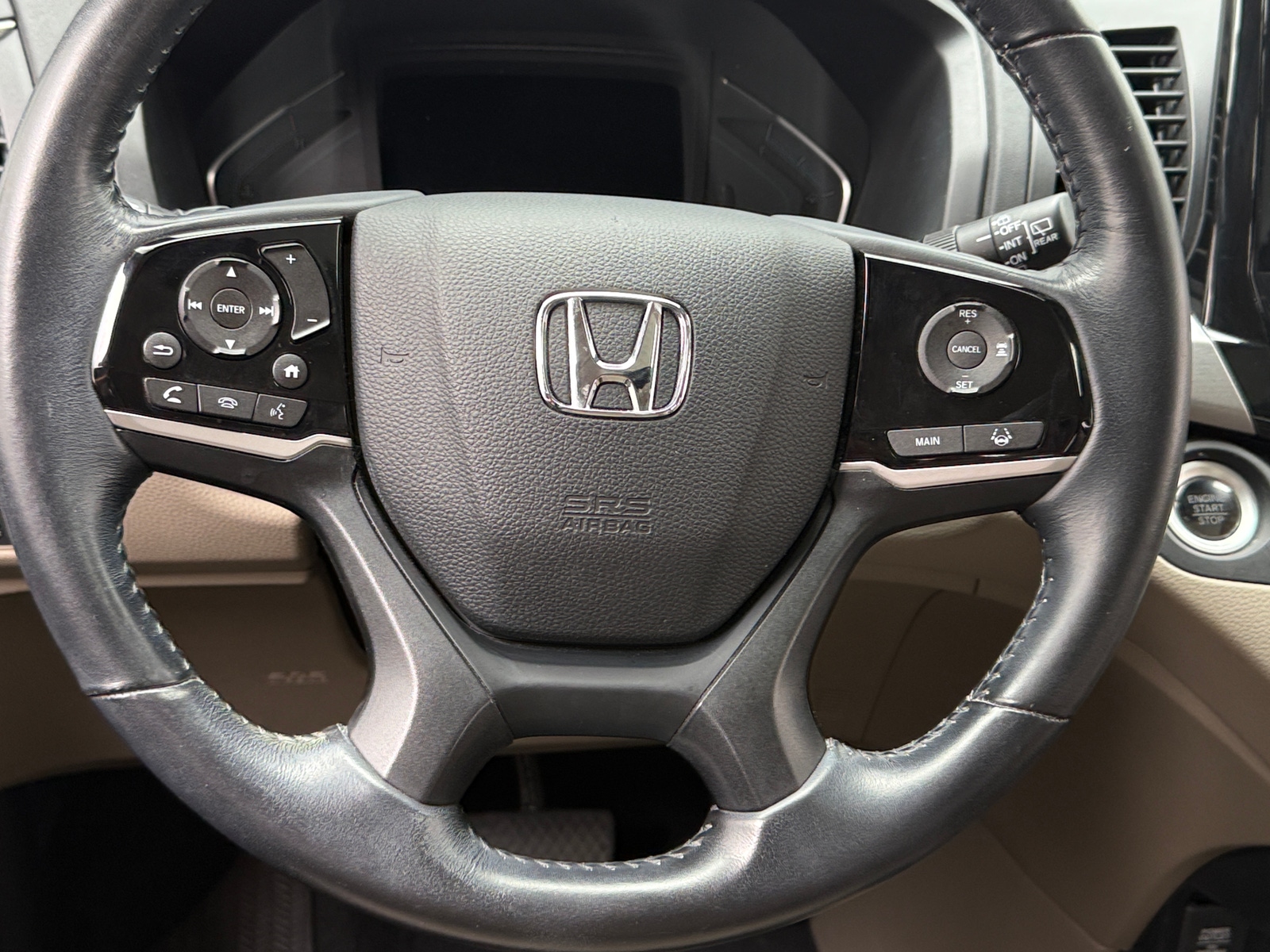 Thumbnail: 2018 Honda Odyssey - 4