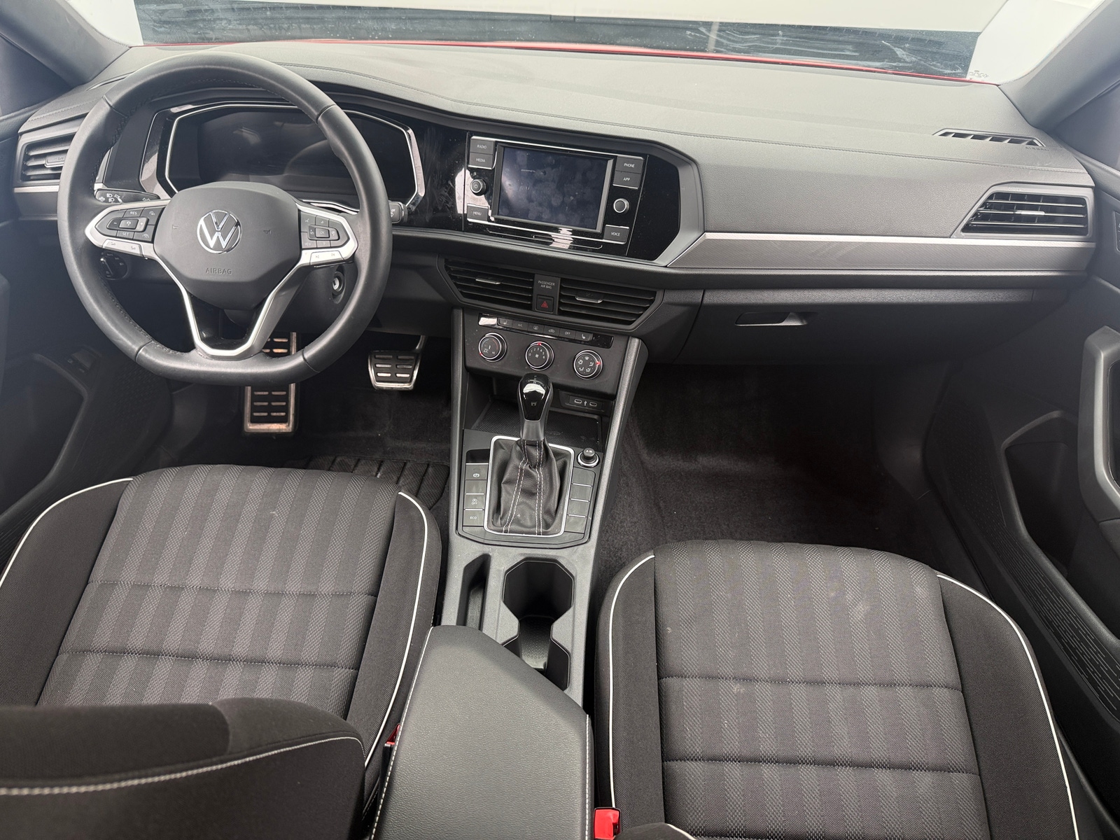 Thumbnail: 2024 Volkswagen Jetta - 3