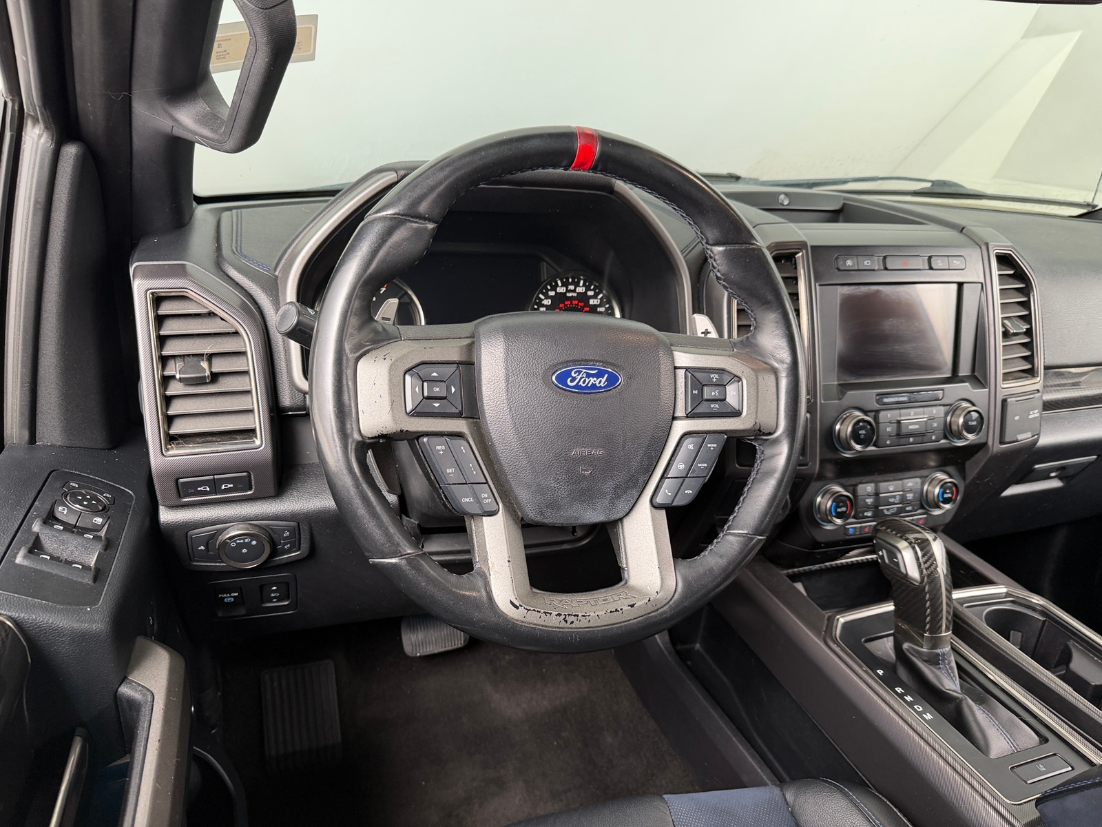 Thumbnail: 2020 Ford Econoline - 4