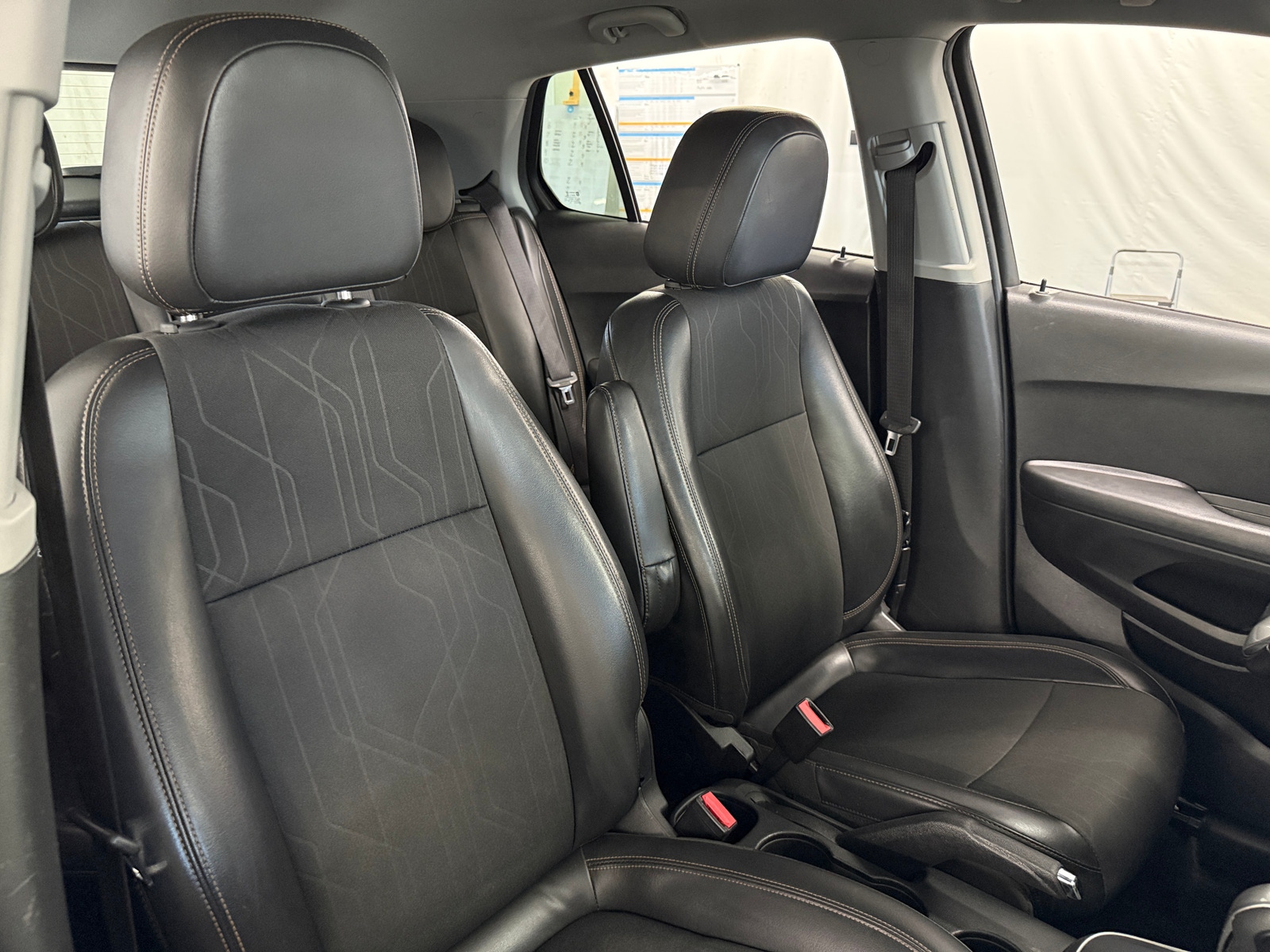Thumbnail: 2019 Chevrolet Trax - 2
