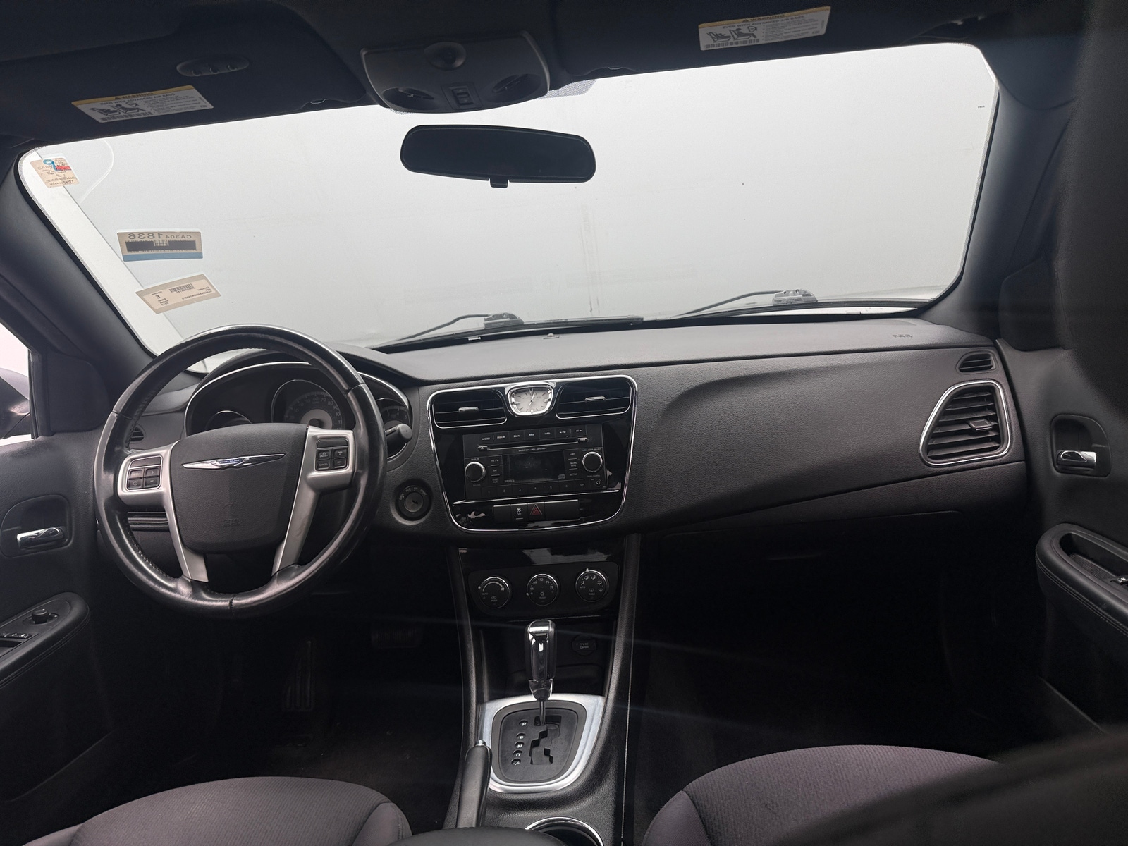 Thumbnail: 2013 Chrysler 200 - 3