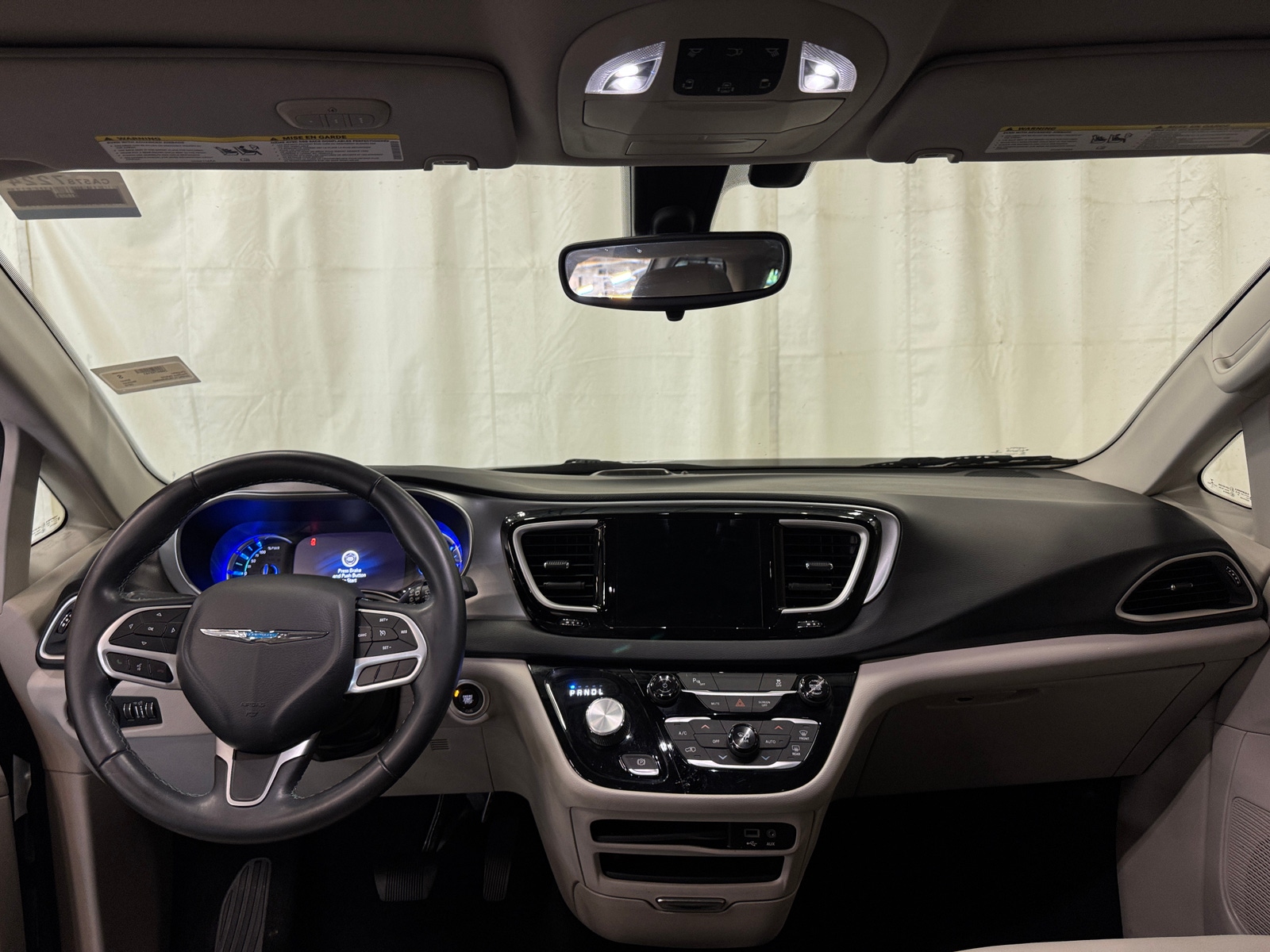Thumbnail: 2018 Chrysler Pacifica - 2