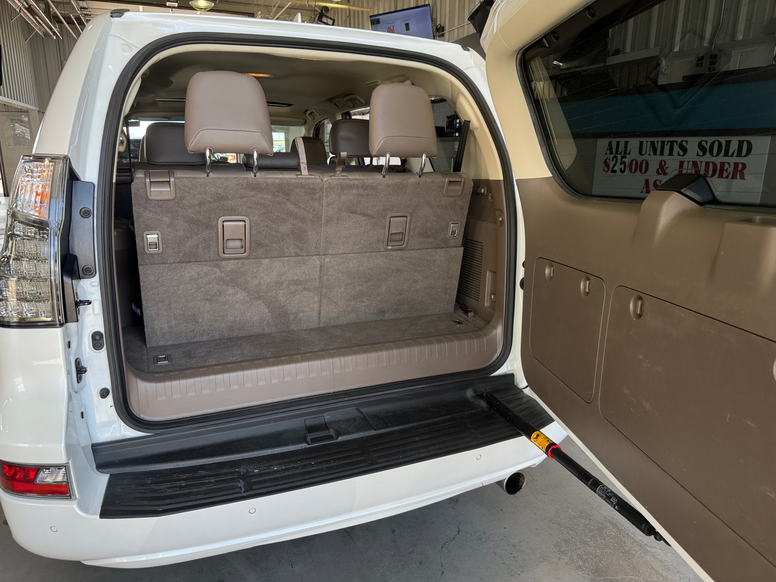 Thumbnail: 2018 Lexus GX - 7