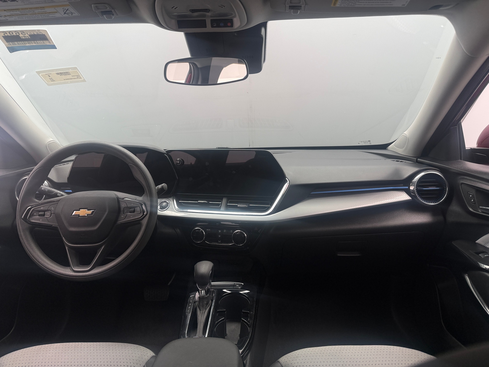 Thumbnail: 2025 Chevrolet Trax - 3