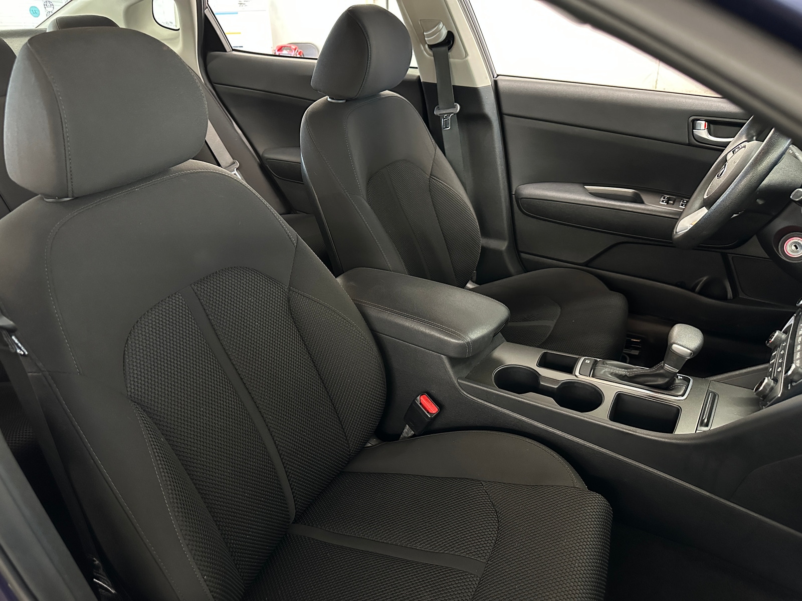 Thumbnail: 2019 Kia Optima - 2