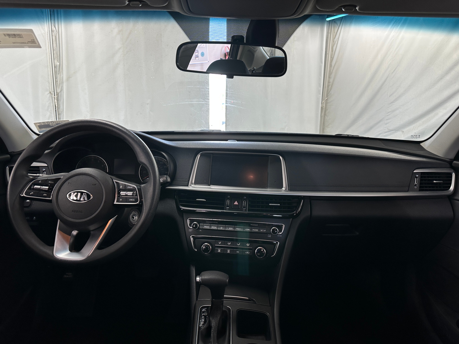 Thumbnail: 2019 Kia Optima - 3
