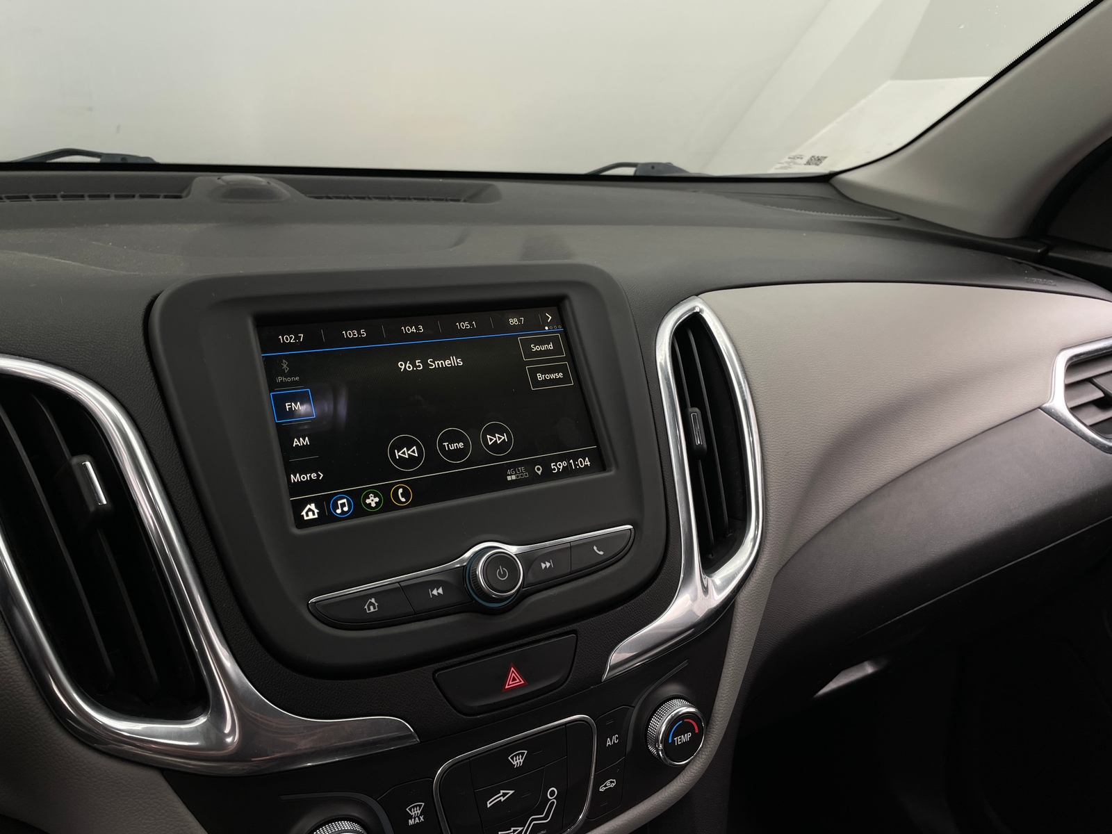 Thumbnail: 2019 Chevrolet Equinox - 4