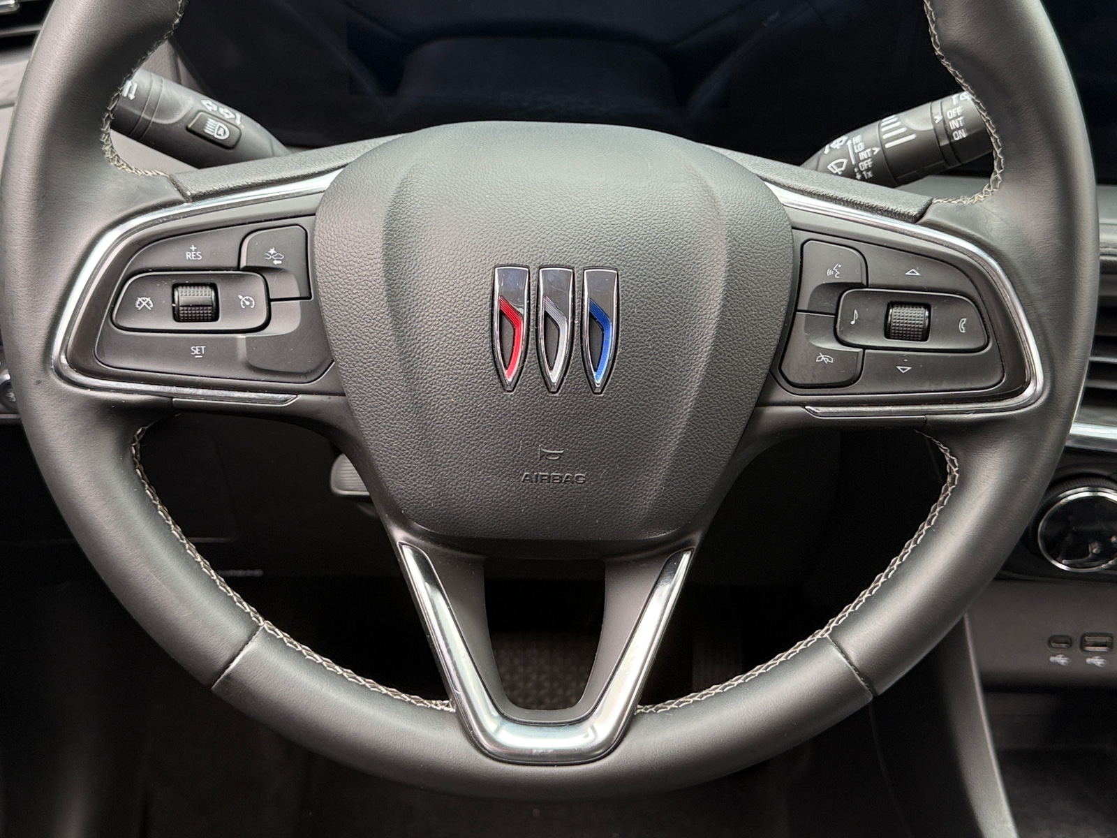 Thumbnail: 2025 Buick Encore GX - 4