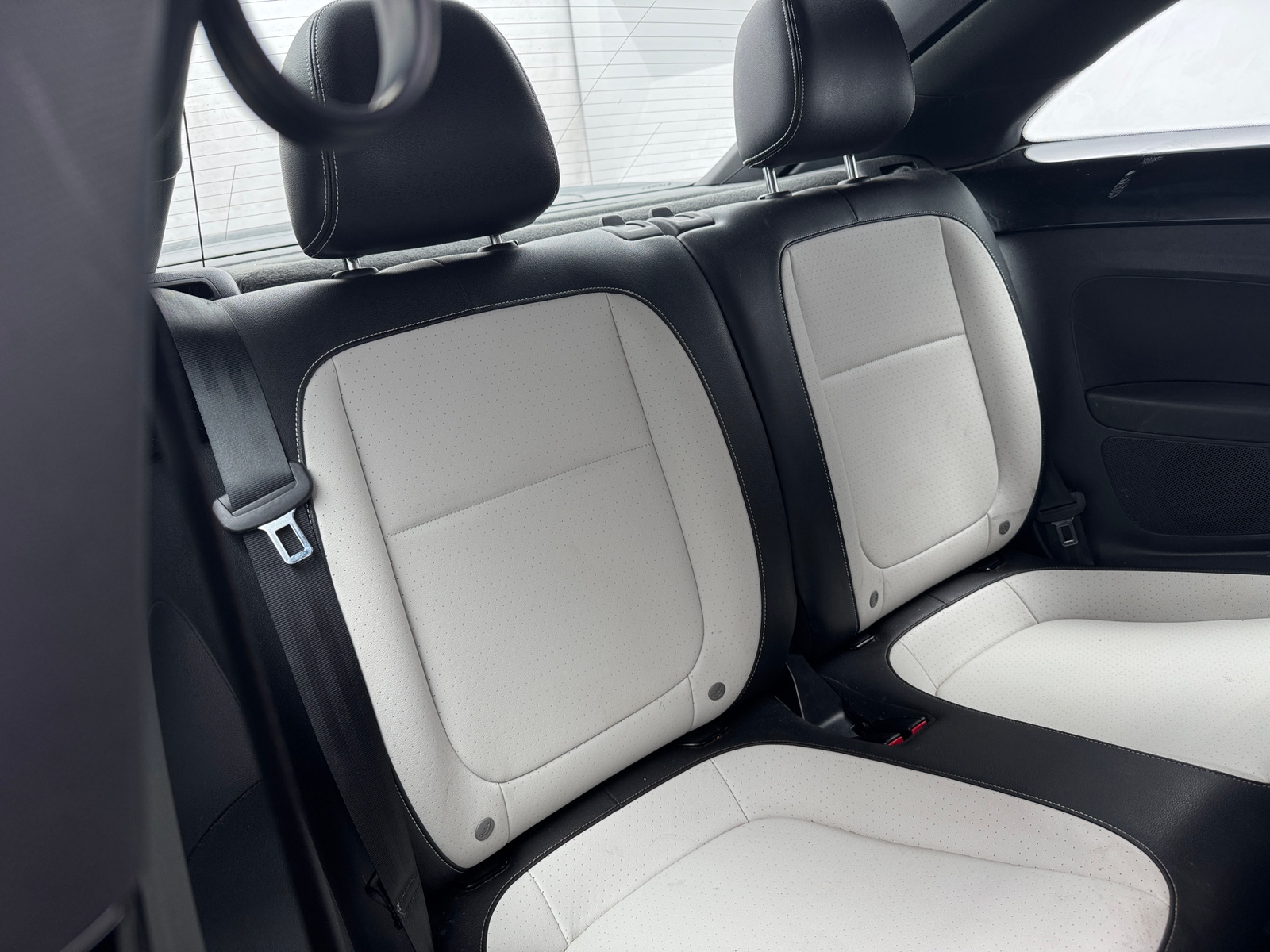Thumbnail: 2019 Volkswagen Beetle - 5