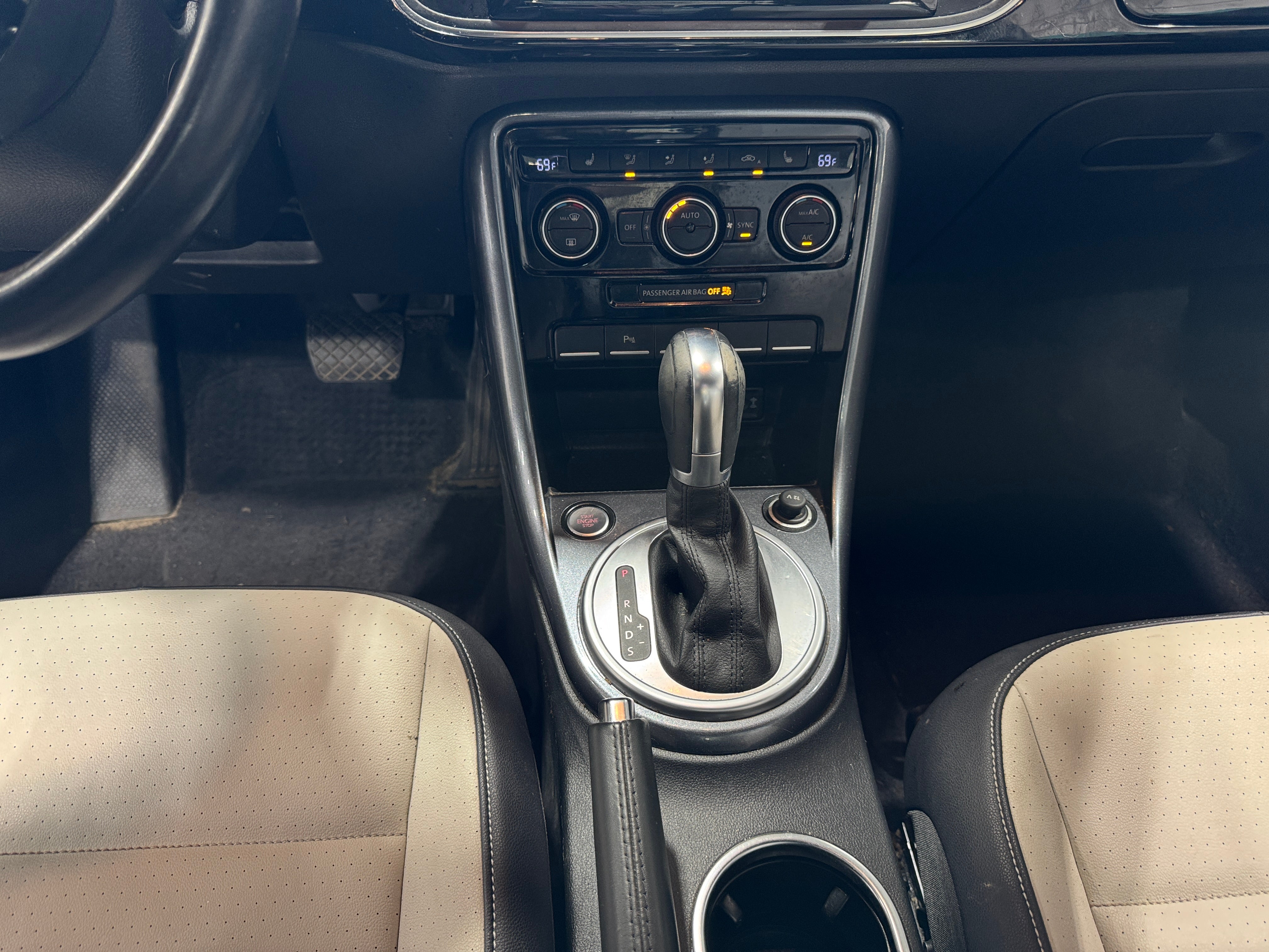 3VWJD7AT1KM707003